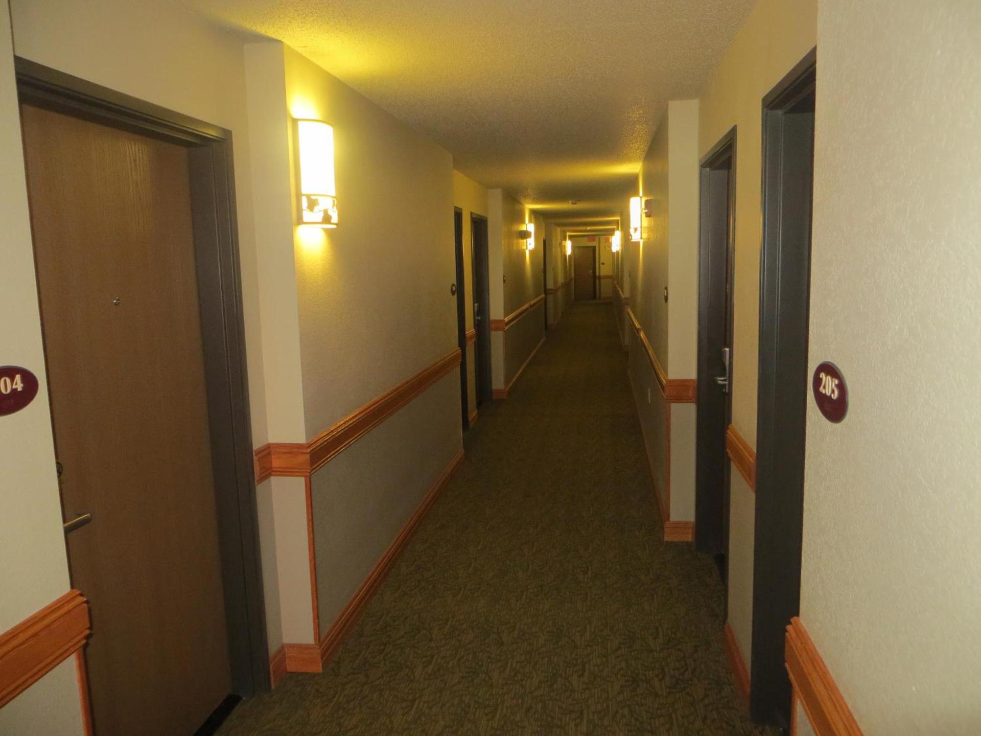 AmericInn by Wyndham Manitowoc photo 33