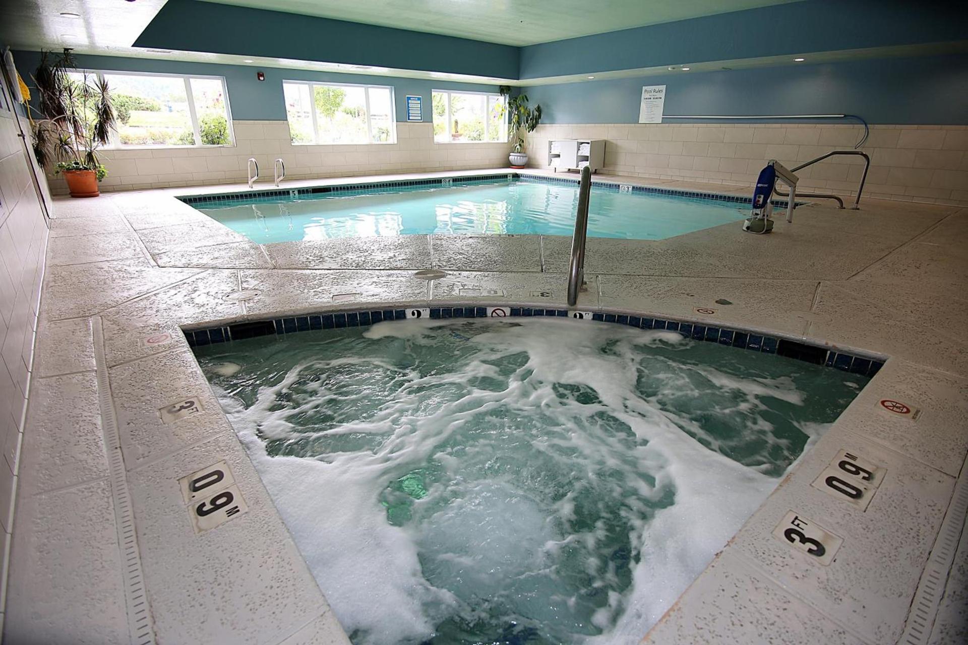 Holiday Inn Express Hotel & Suites Ashland by IHG photo 44