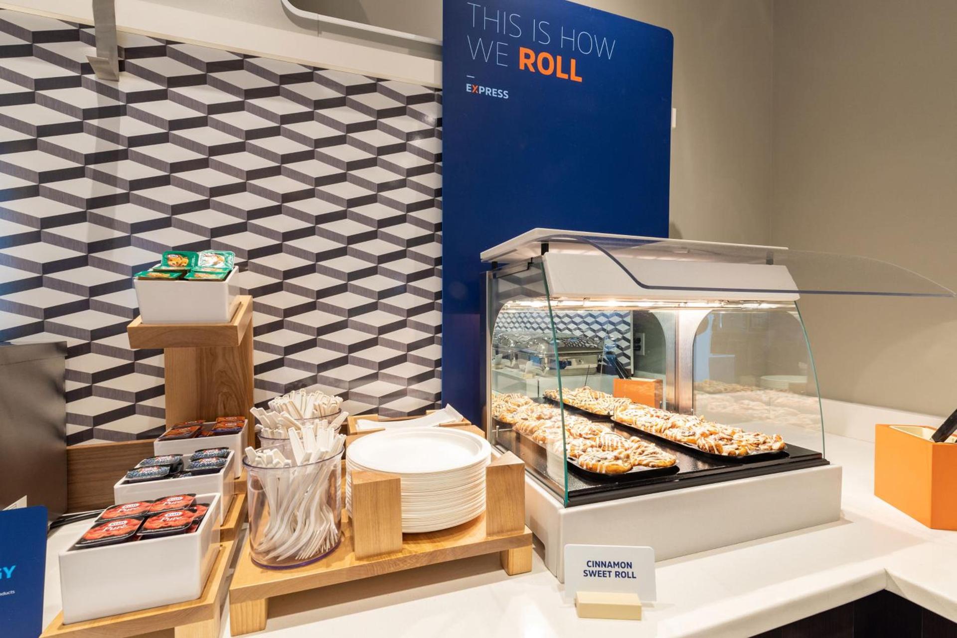 Holiday Inn Express & Suites Austin NW - Lakeline by IHG photo 11