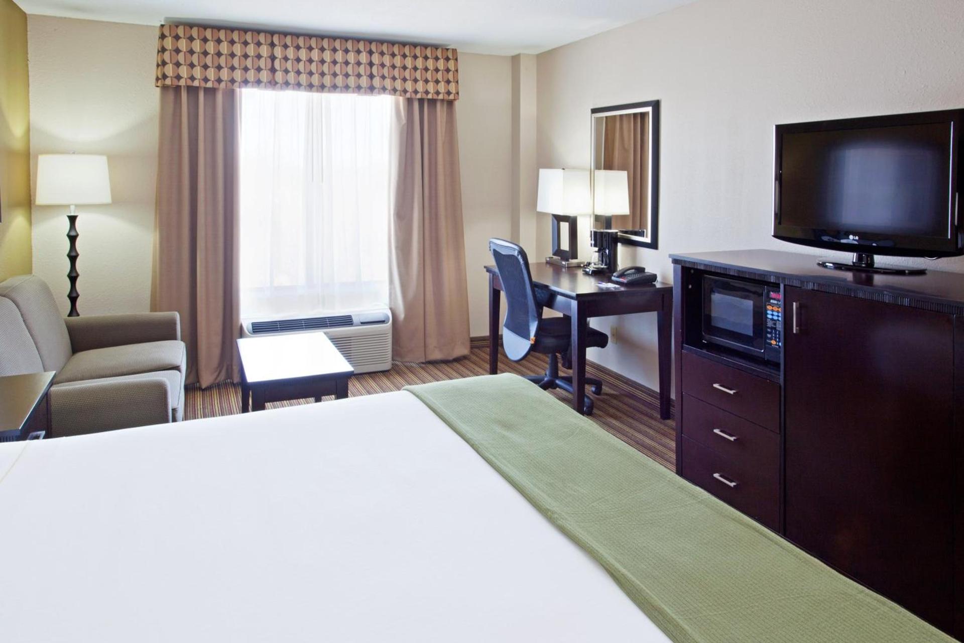 Holiday Inn Express Arlington Interstate 20 Parks Mall by IHG photo 52