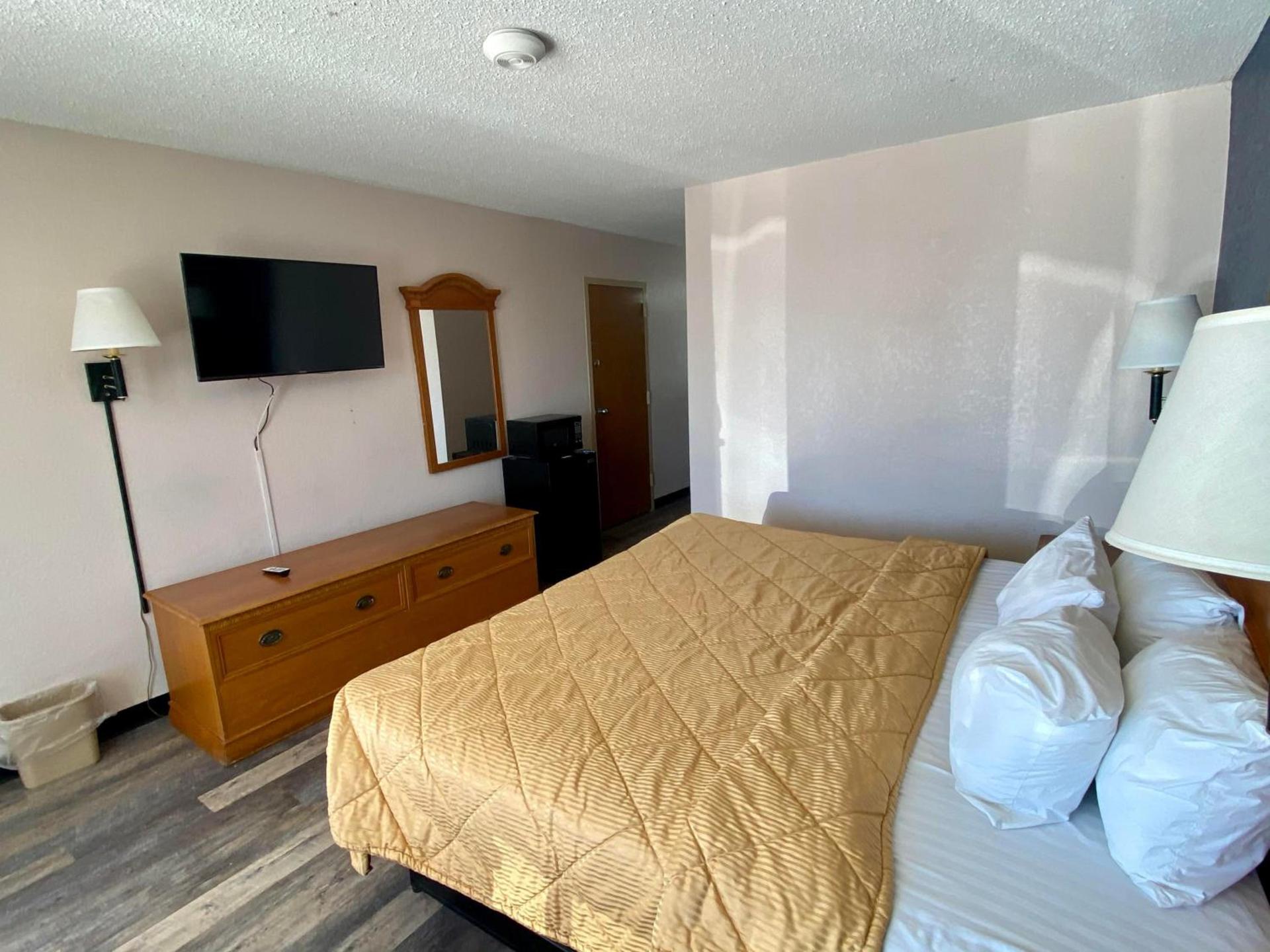 Motel 6 Marianna, FL photo 11
