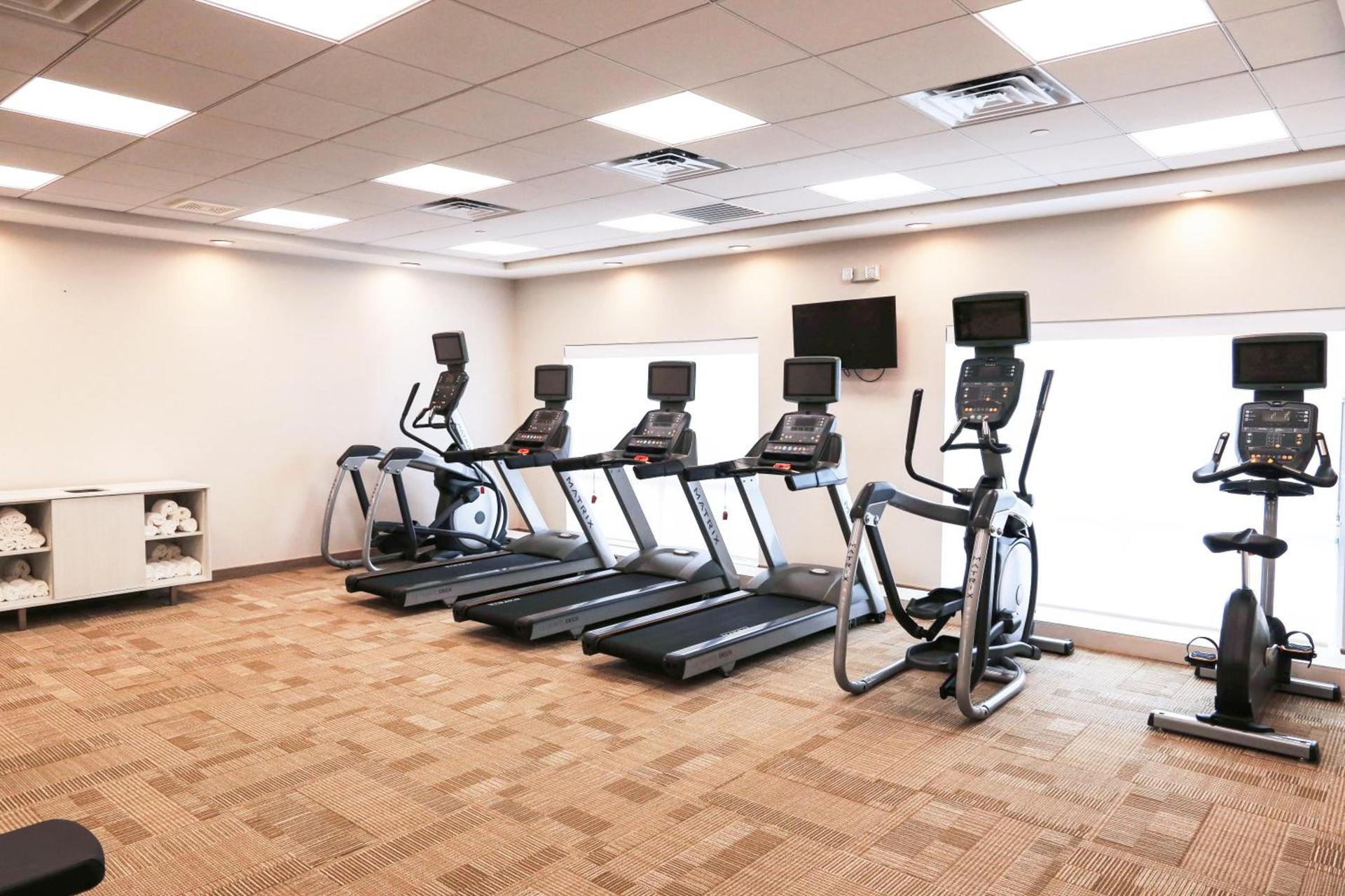 Holiday Inn Express & Suites - Houston IAH - Beltway 8 by IHG photo 27