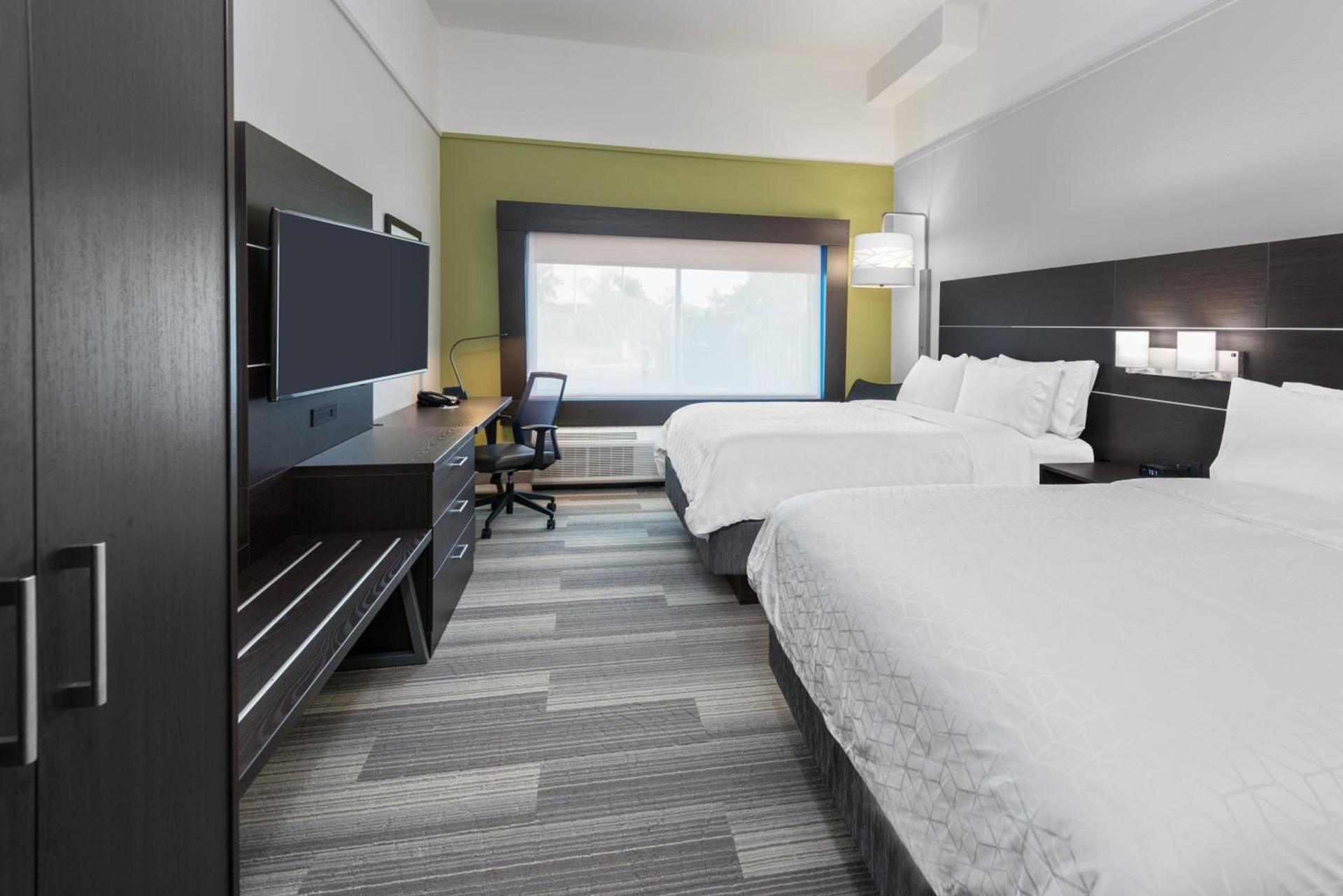 Holiday Inn Express & Suites Bryan - College Station by IHG photo 17
