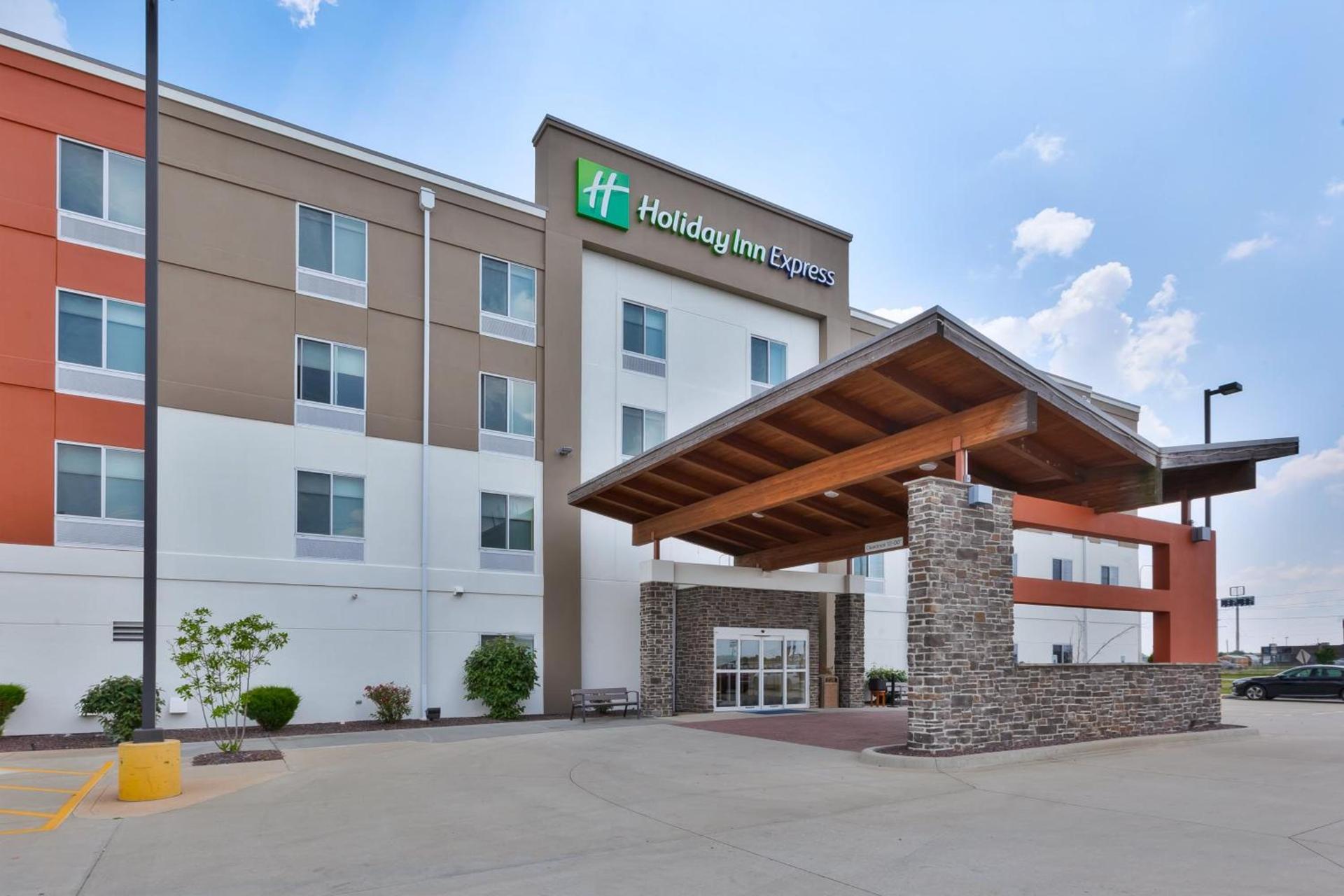 Holiday Inn Express & Suites - Effingham by IHG photo 41