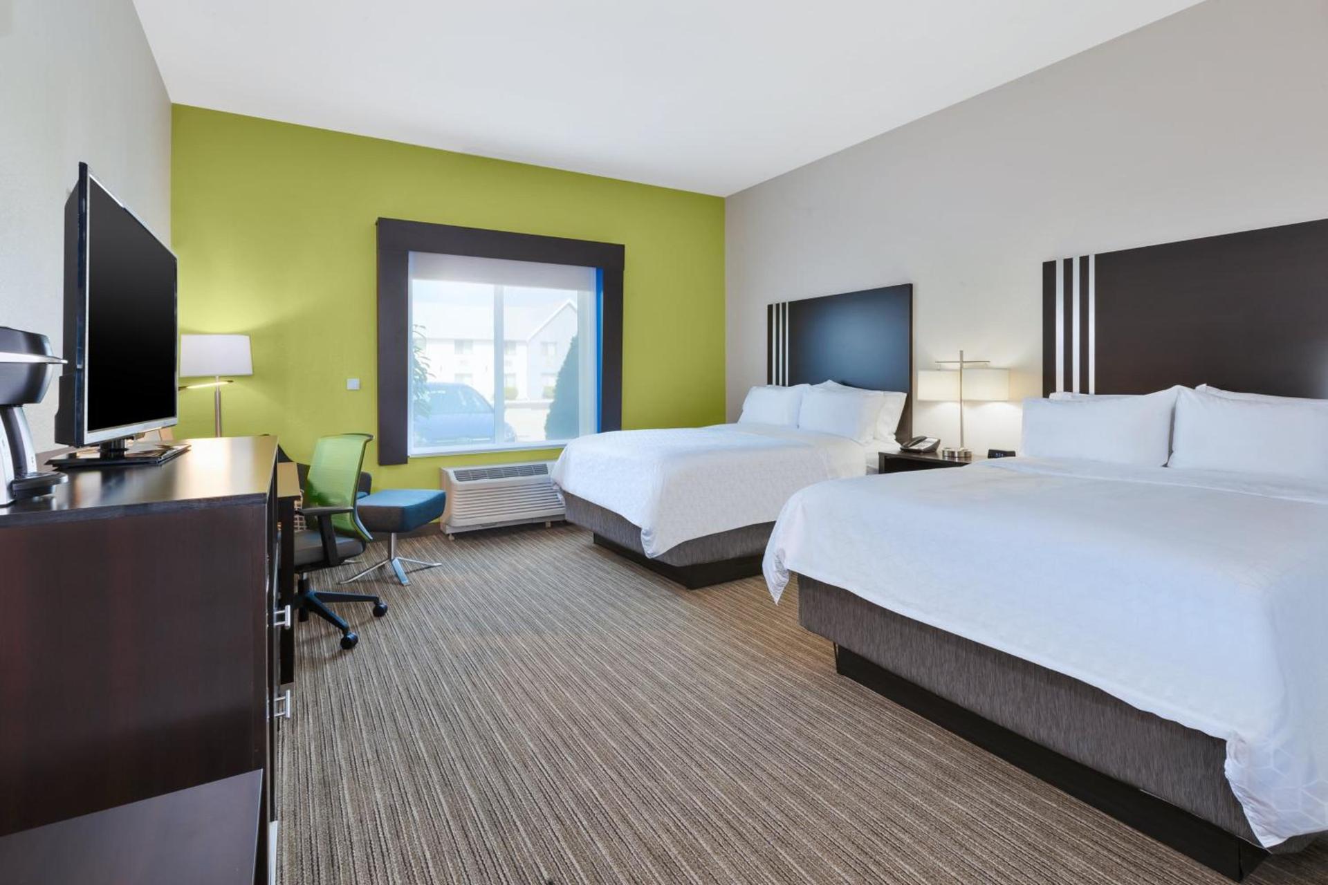 Holiday Inn Express & Suites - Effingham by IHG photo 72