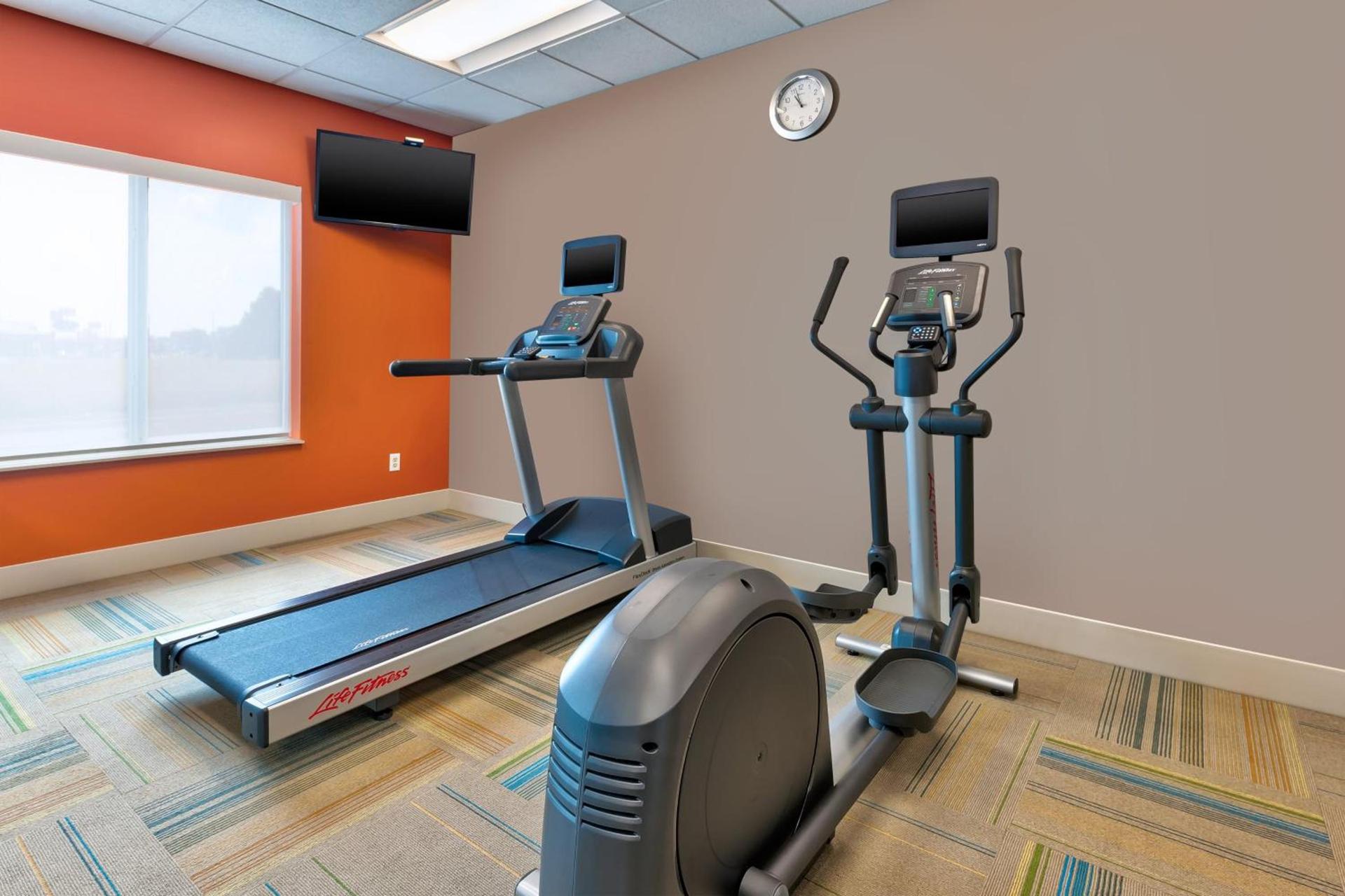 Holiday Inn Express & Suites - Effingham by IHG photo 45