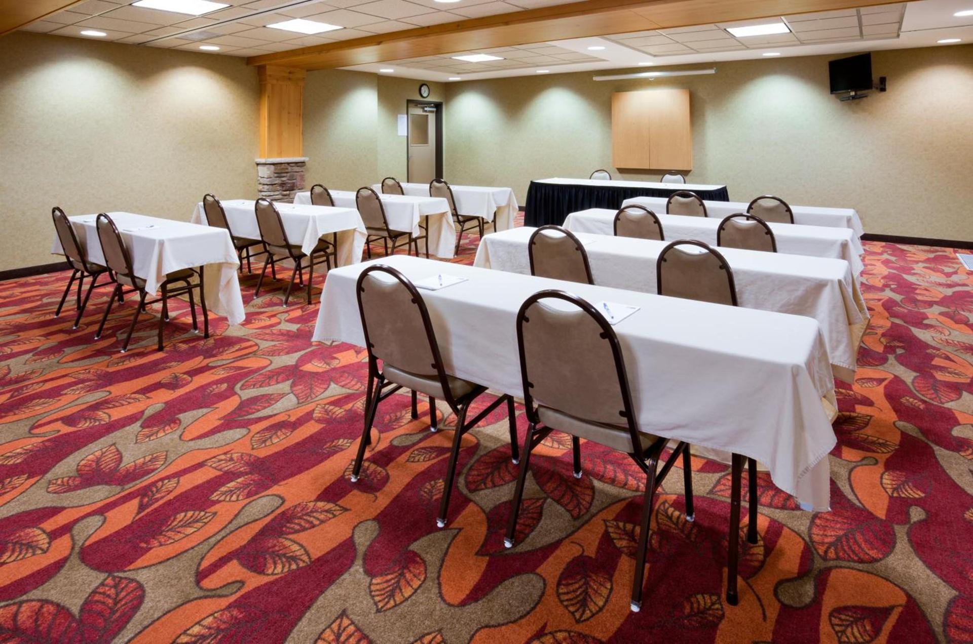 Holiday Inn Express Hotel & Suites Brainerd-Baxter by IHG photo 24