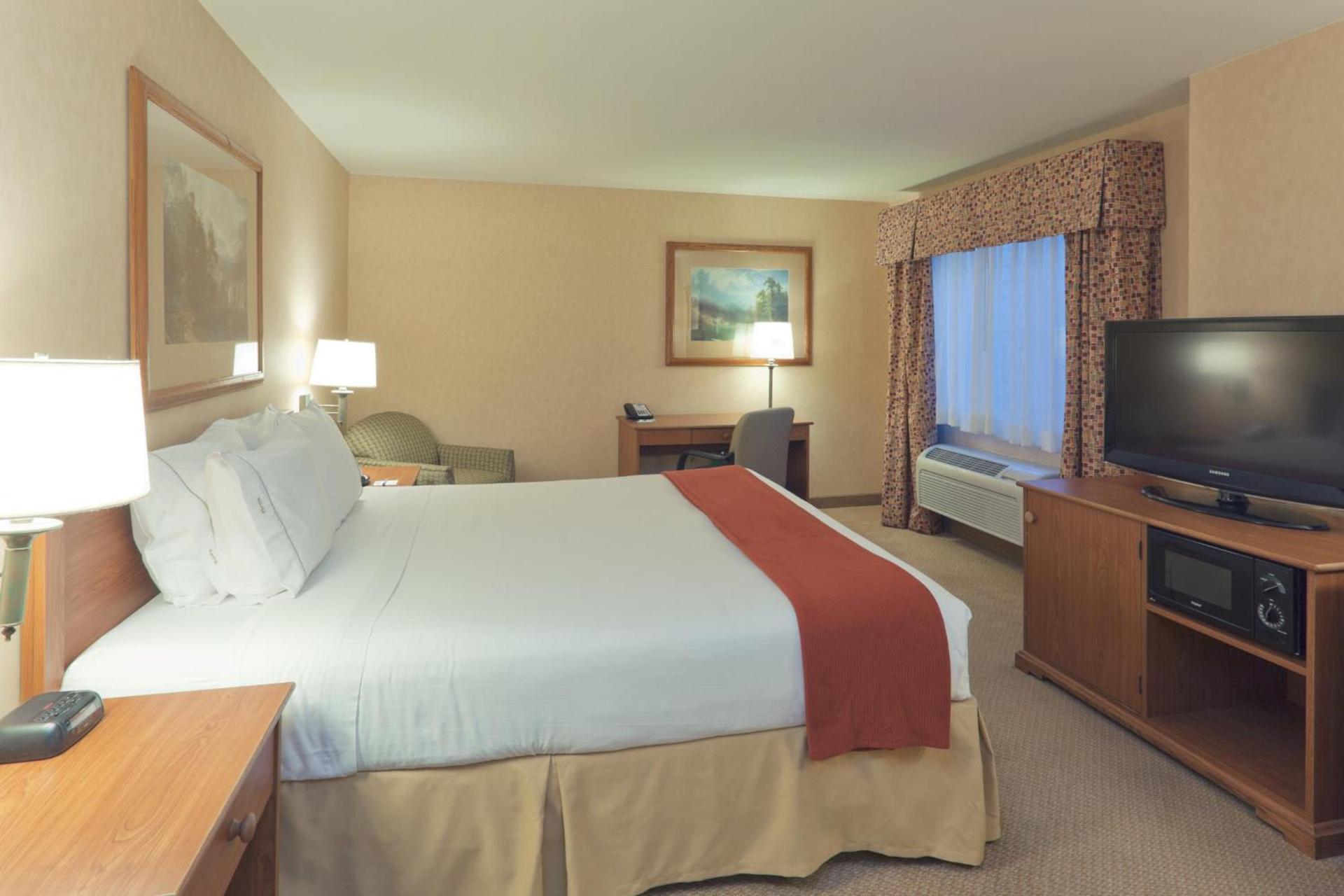 Holiday Inn Express Hotel & Suites Bishop by IHG photo 49