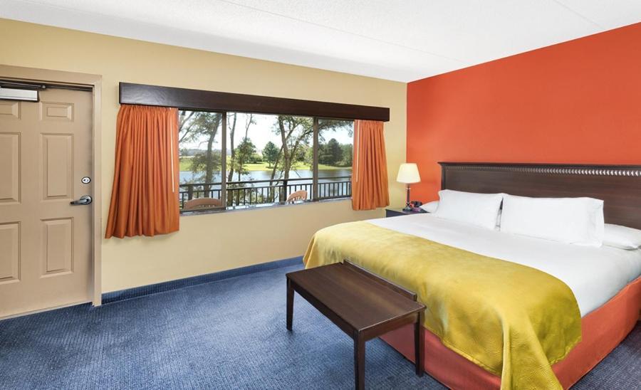 AmericInn by Wyndham Vidalia photo 39
