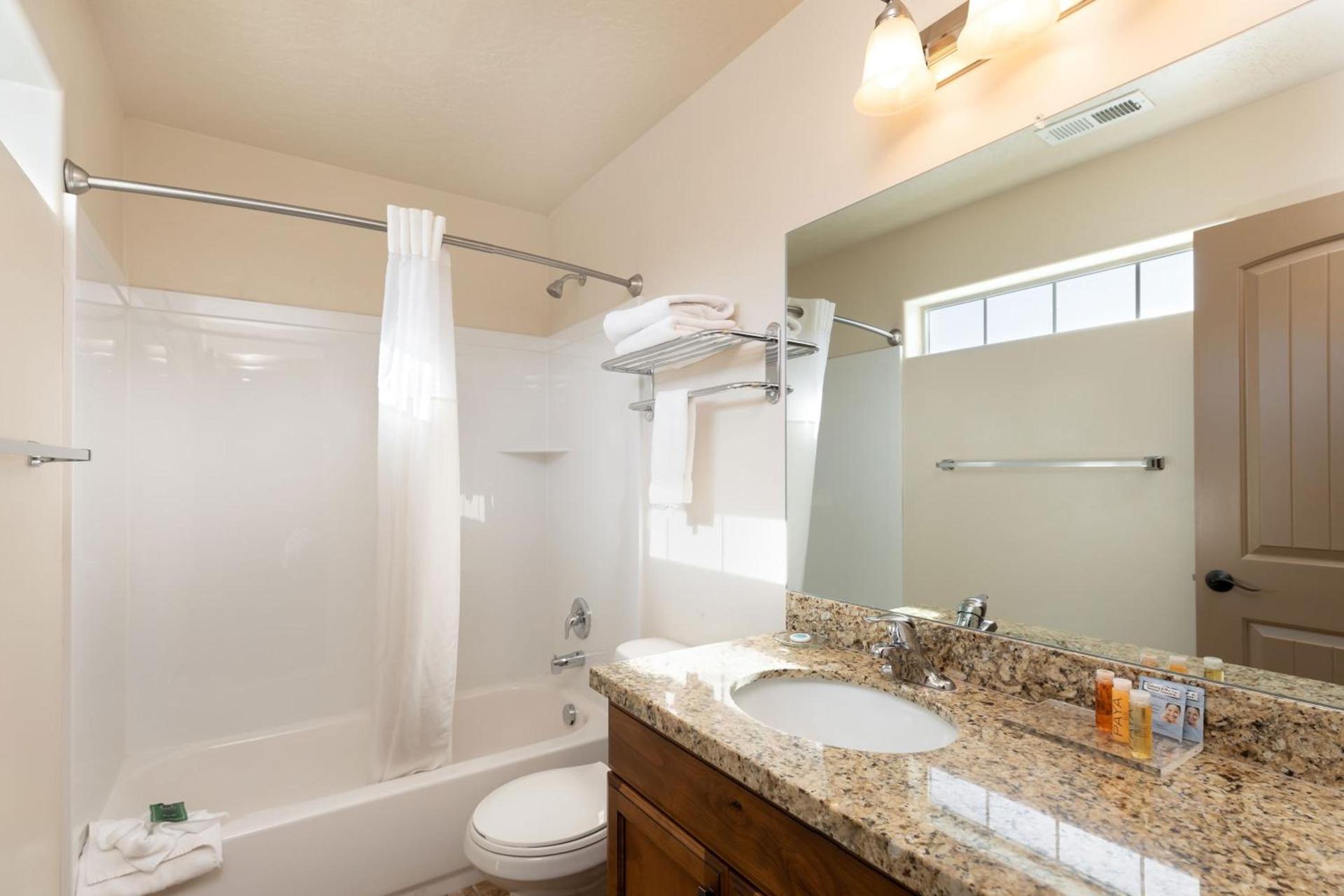 Duchesne Suites photo 16