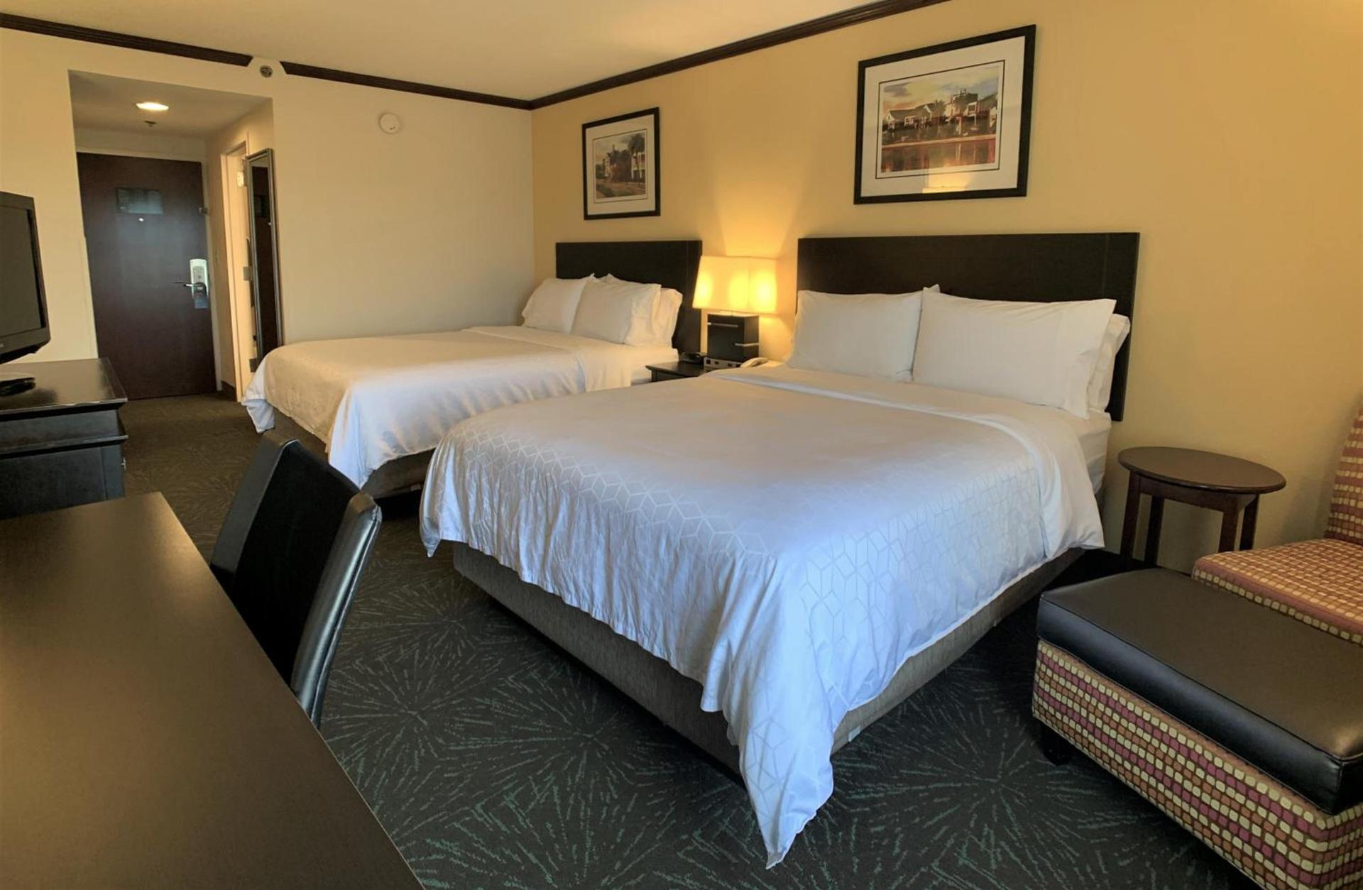 Holiday Inn Express Hotel & Suites Charleston - Northwoods by IHG photo 38