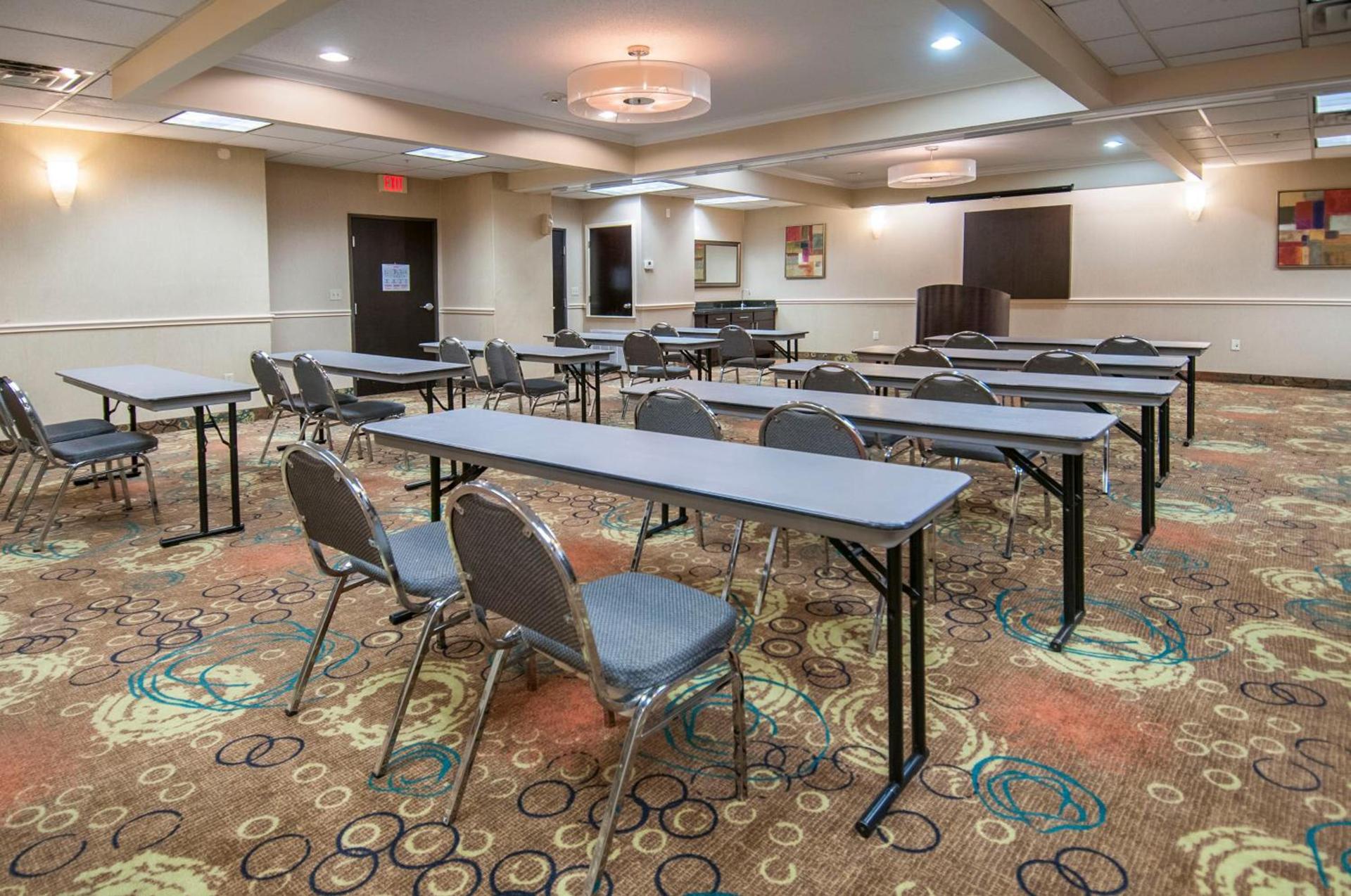 Holiday Inn Express Hotel & Suites Houston North Intercontinental by IHG photo 10