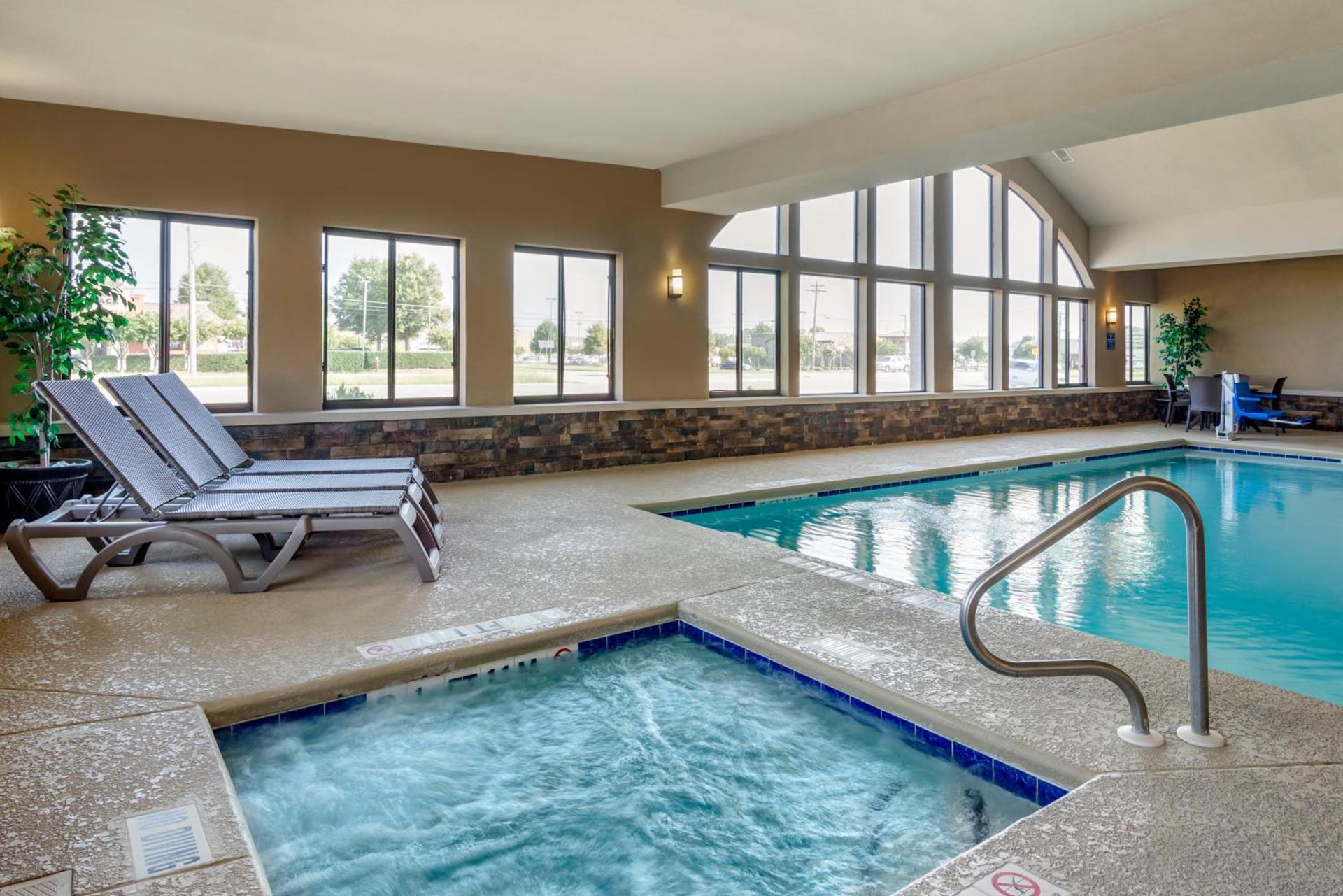 Comfort Suites near Robins Air Force Base photo 42
