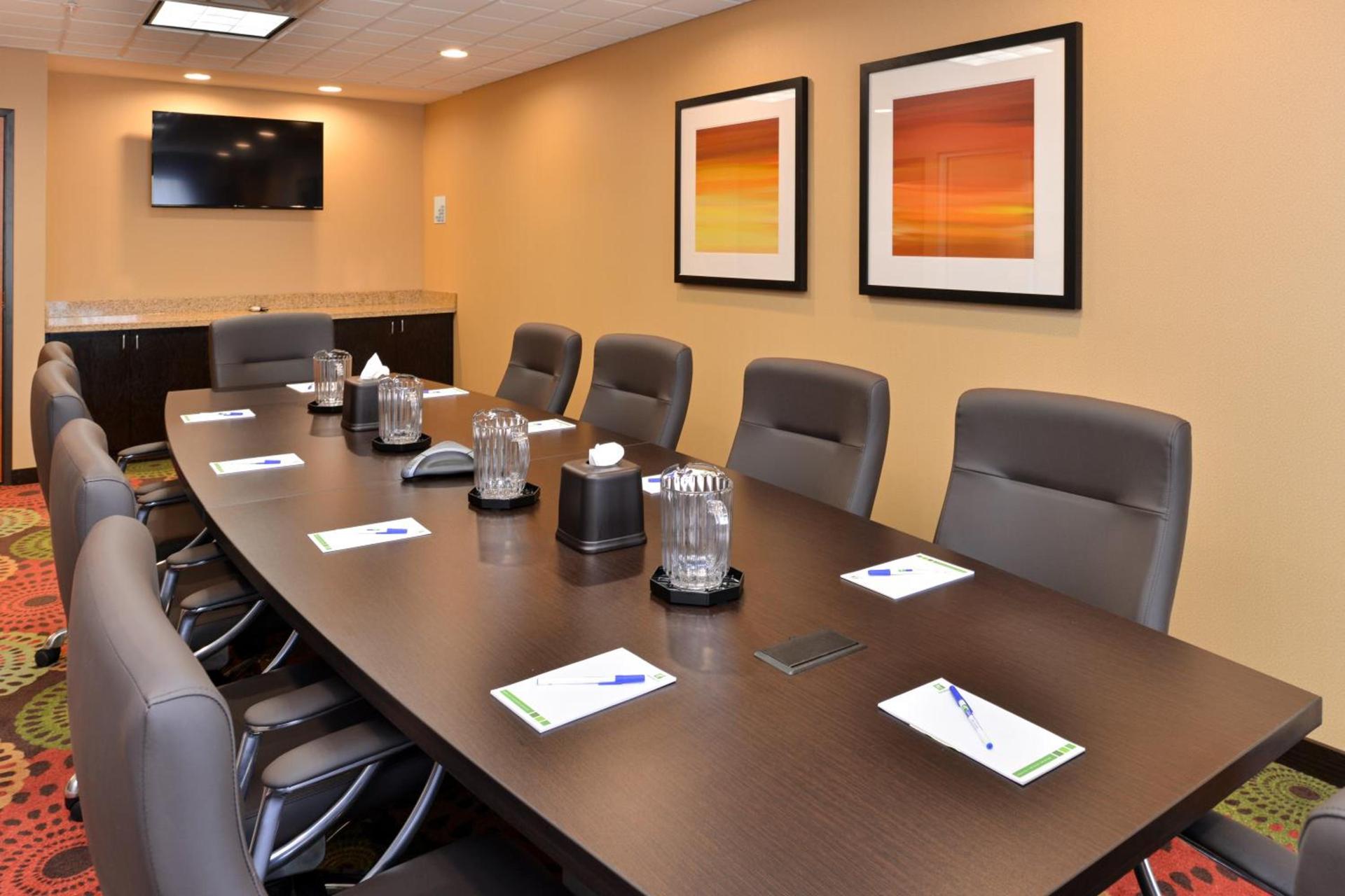 Holiday Inn Express & Suites Ironton by IHG photo 49
