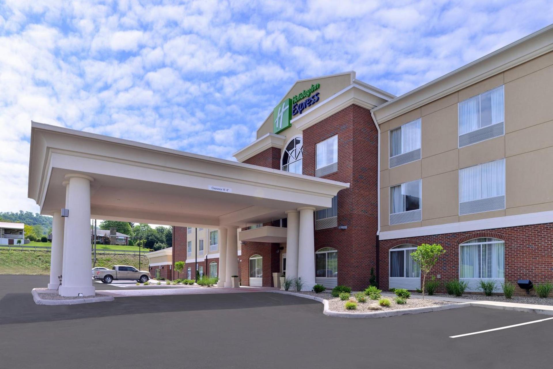 Holiday Inn Express & Suites Ironton by IHG photo 64