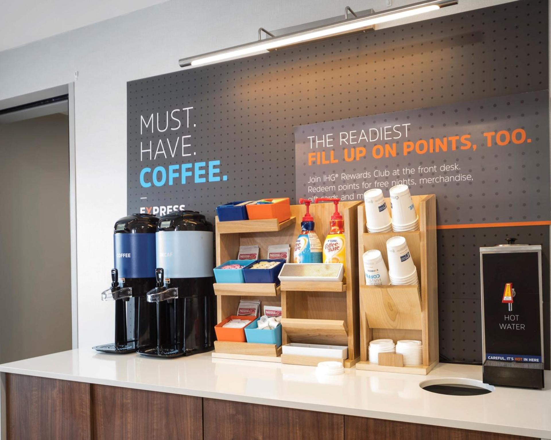 Holiday Inn Express & Suites - Indianapolis Northwest by IHG photo 27