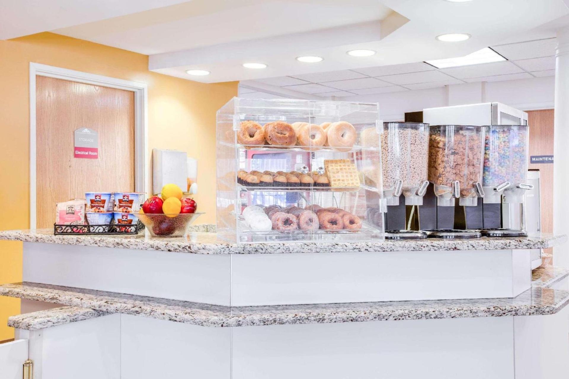 SureStay Hotel by Best Western Christiansburg Blacksburg photo 22