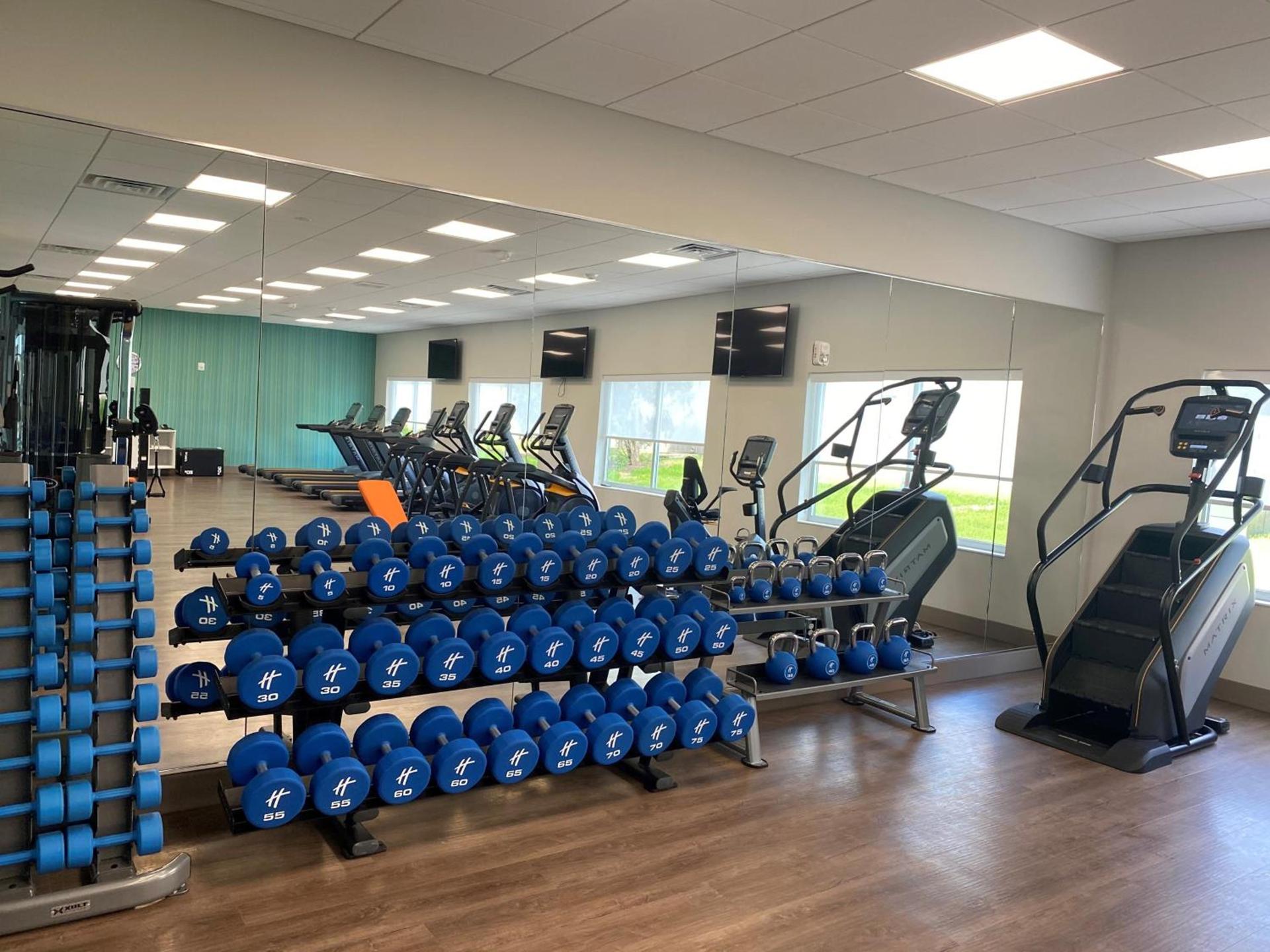 Holiday Inn Express & Suites - Madison West - Middleton by IHG photo 56