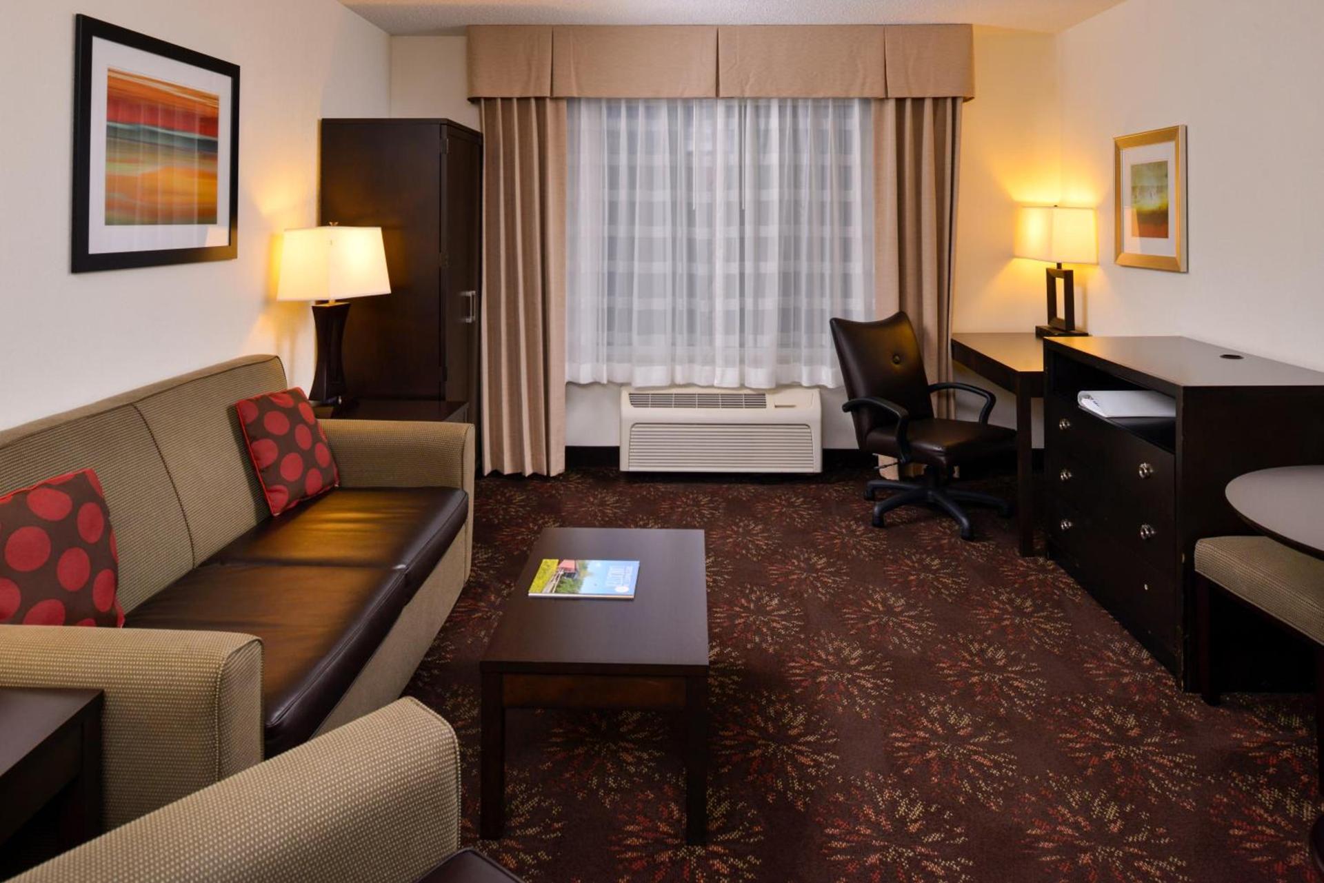 Holiday Inn Express Hotel & Suites Lancaster-Lititz by IHG photo 22