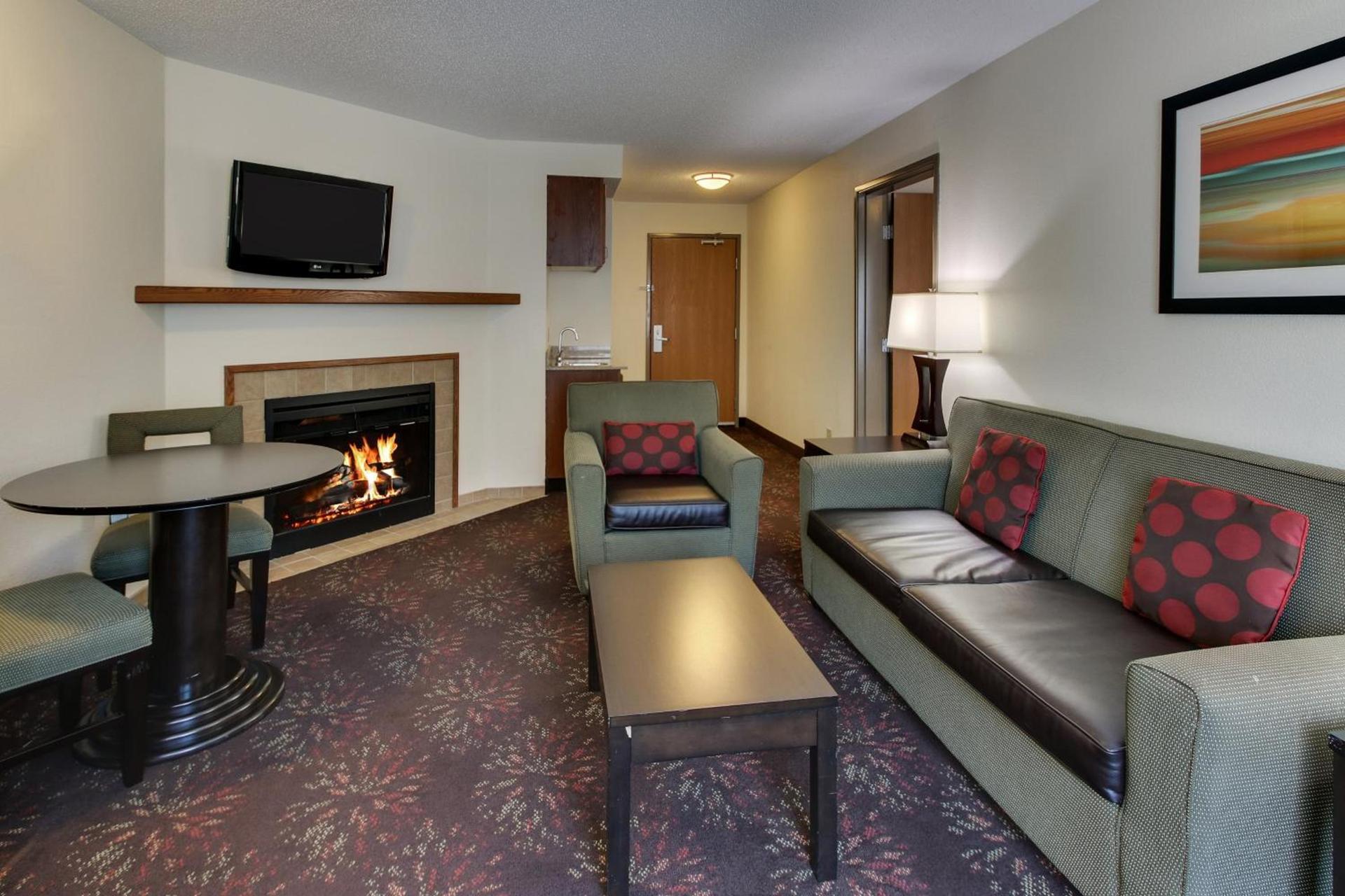 Holiday Inn Express Hotel & Suites Lancaster-Lititz by IHG photo 58