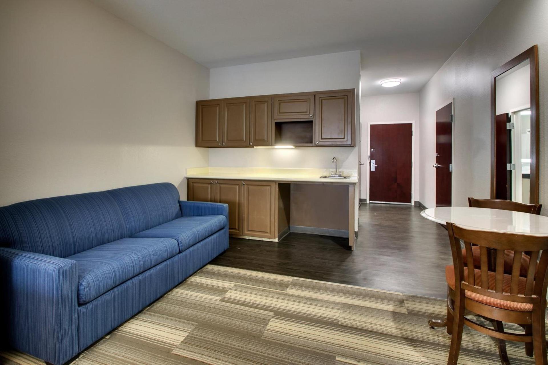Holiday Inn Express & Suites Laurel by IHG photo 38