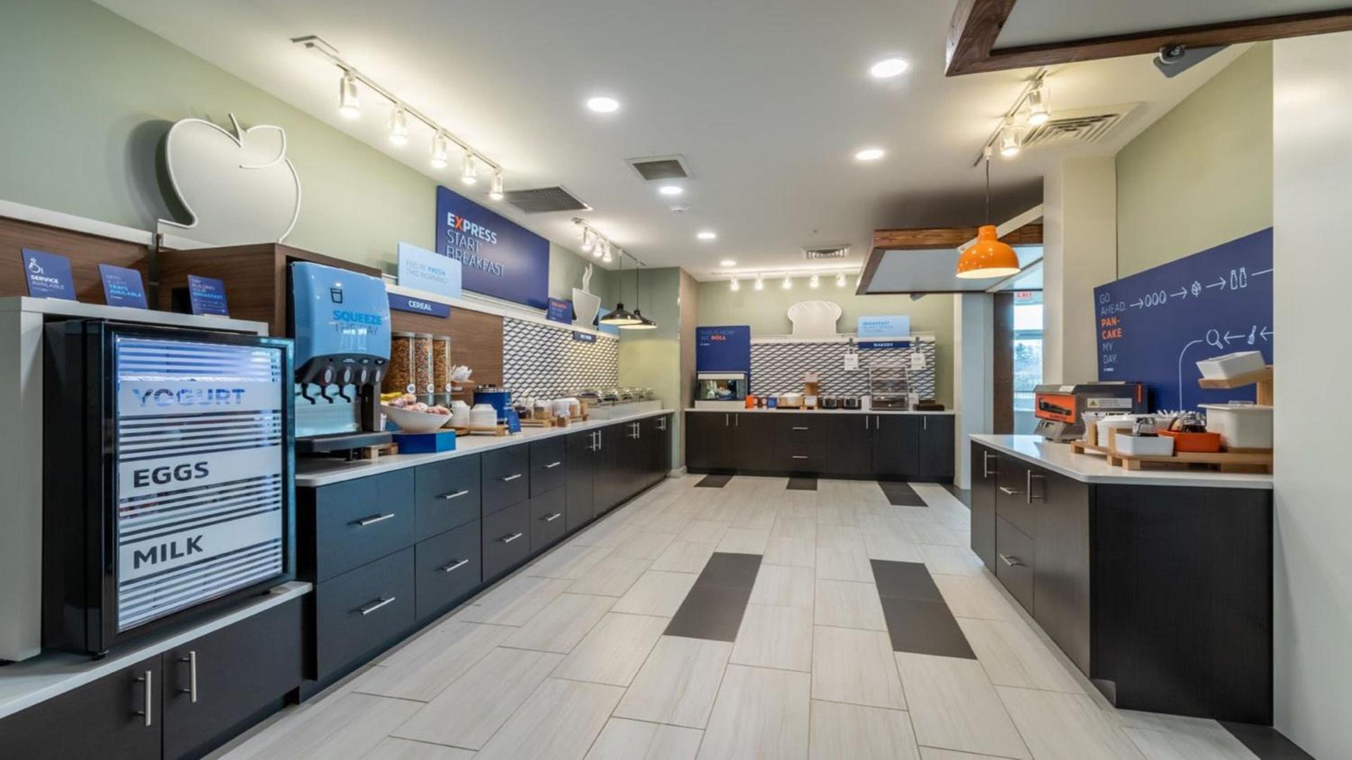 Holiday Inn Express & Suites - Marion by IHG photo 29