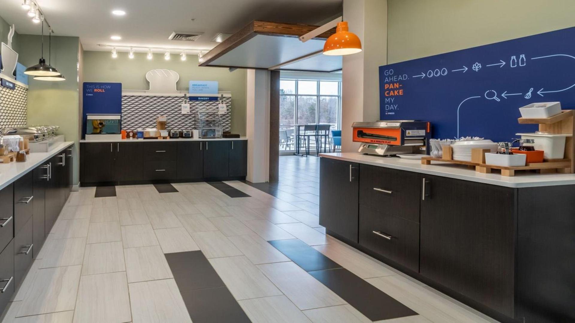 Holiday Inn Express & Suites - Marion by IHG photo 30