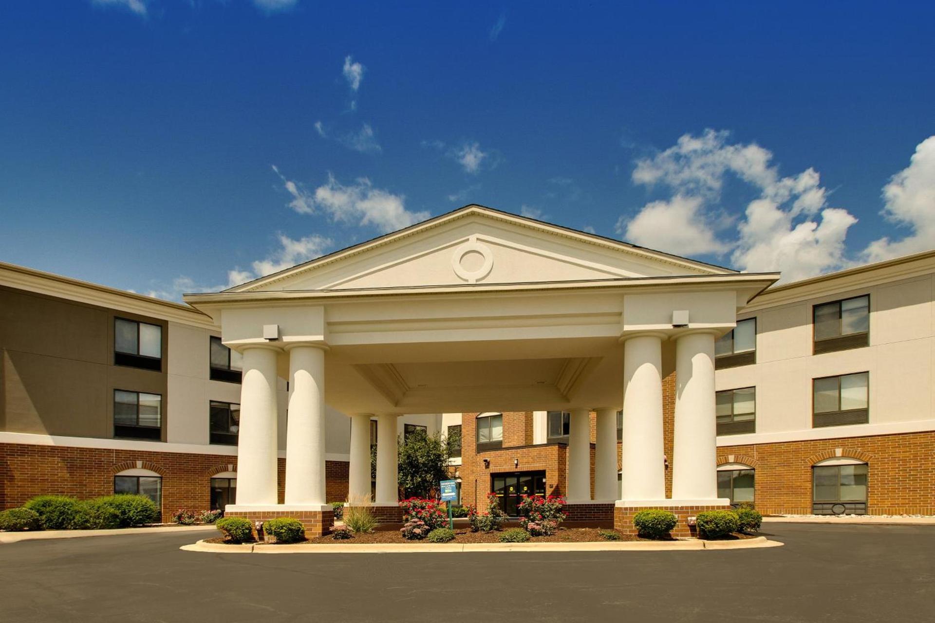 Holiday Inn Express Hotel & Suites Morris by IHG photo 64