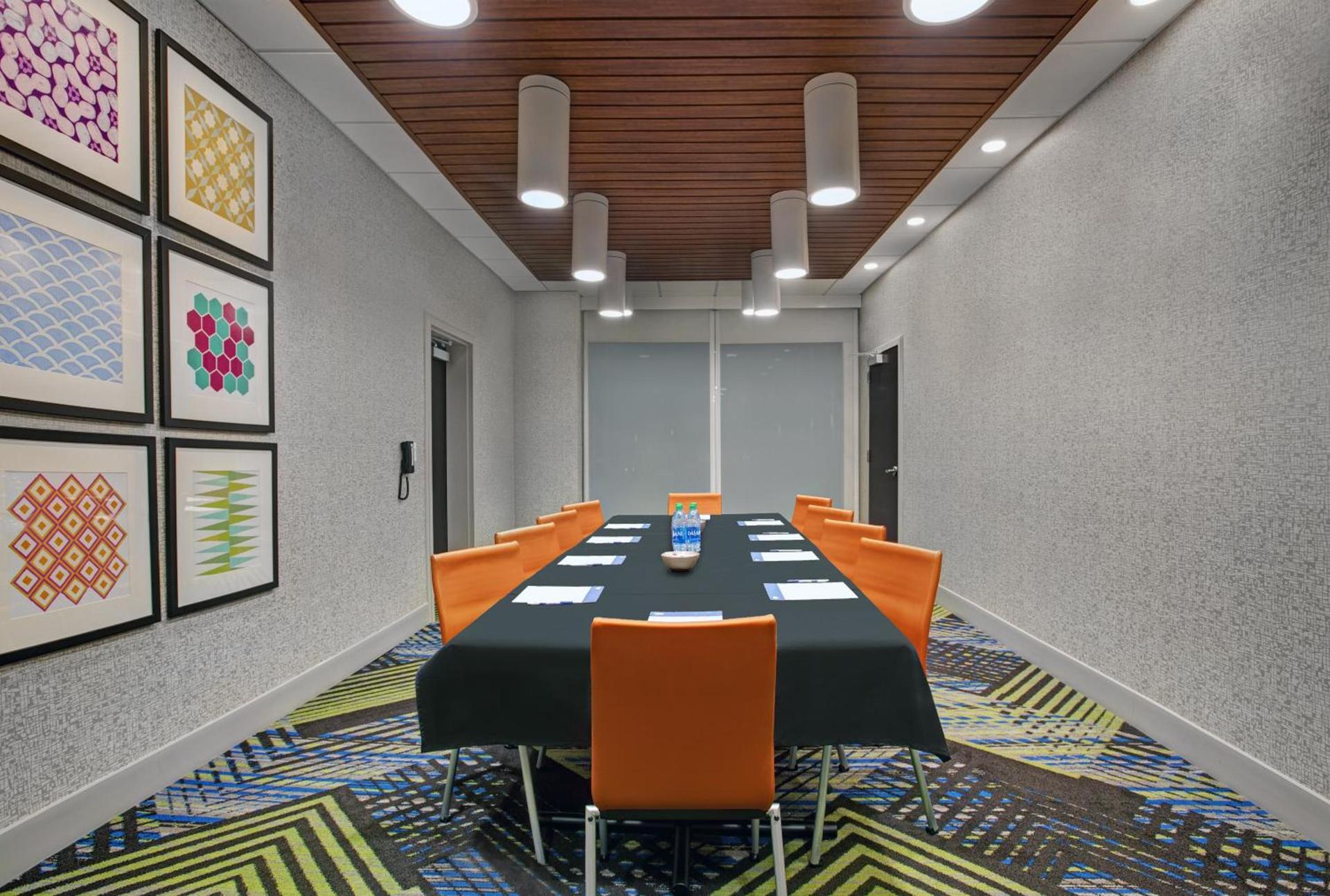 Holiday Inn Express & Suites - Milwaukee - Brookfield by IHG photo 74