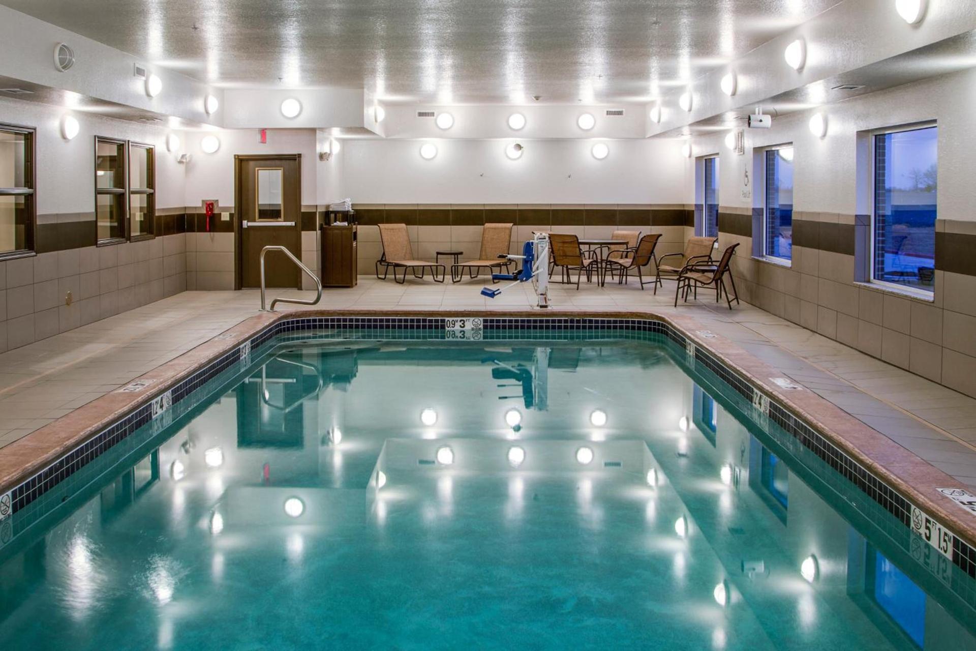 Holiday Inn Express & Suites Nevada by IHG photo 46