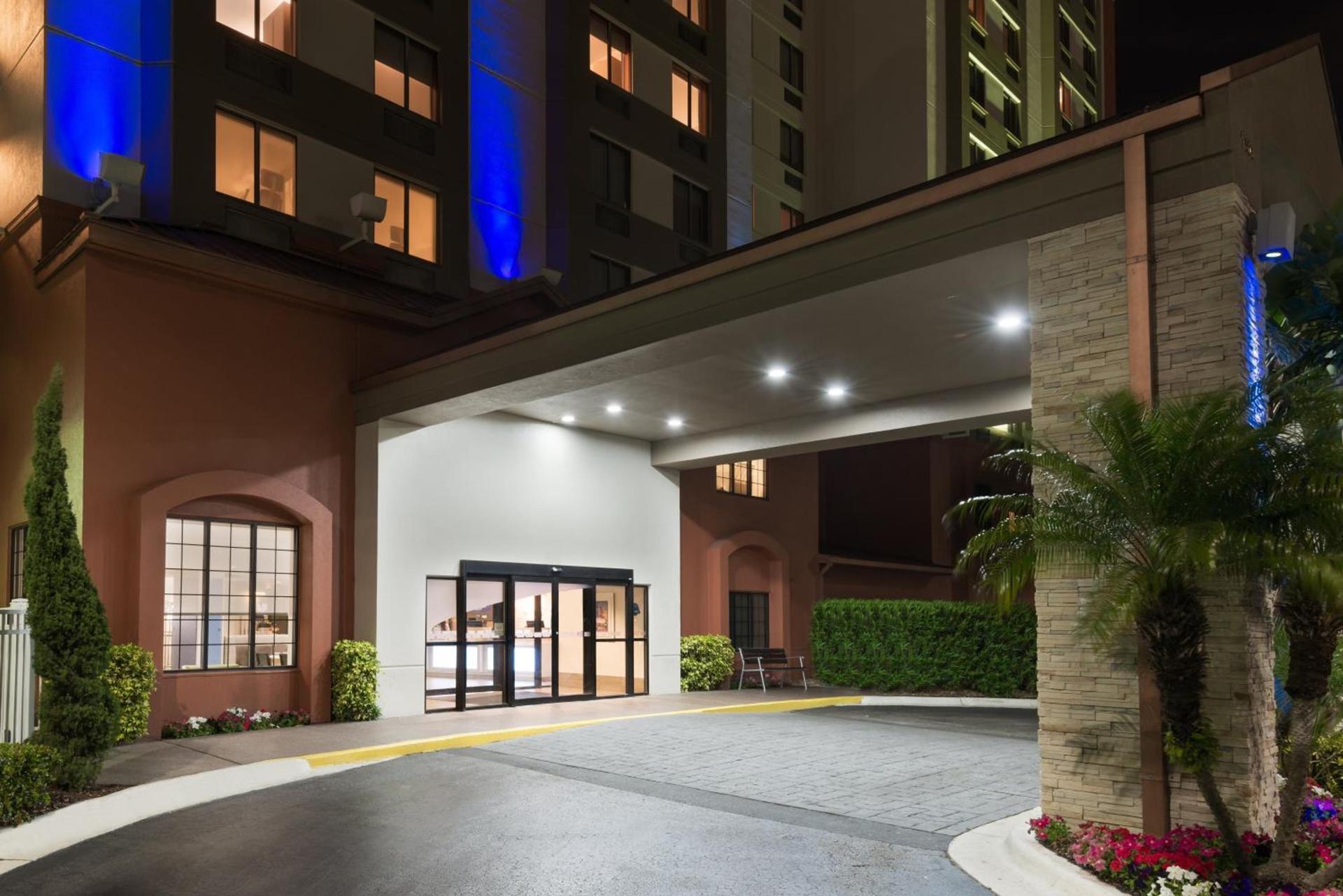 Holiday Inn Express & Suites - Nearest Universal Orlando by IHG photo 39