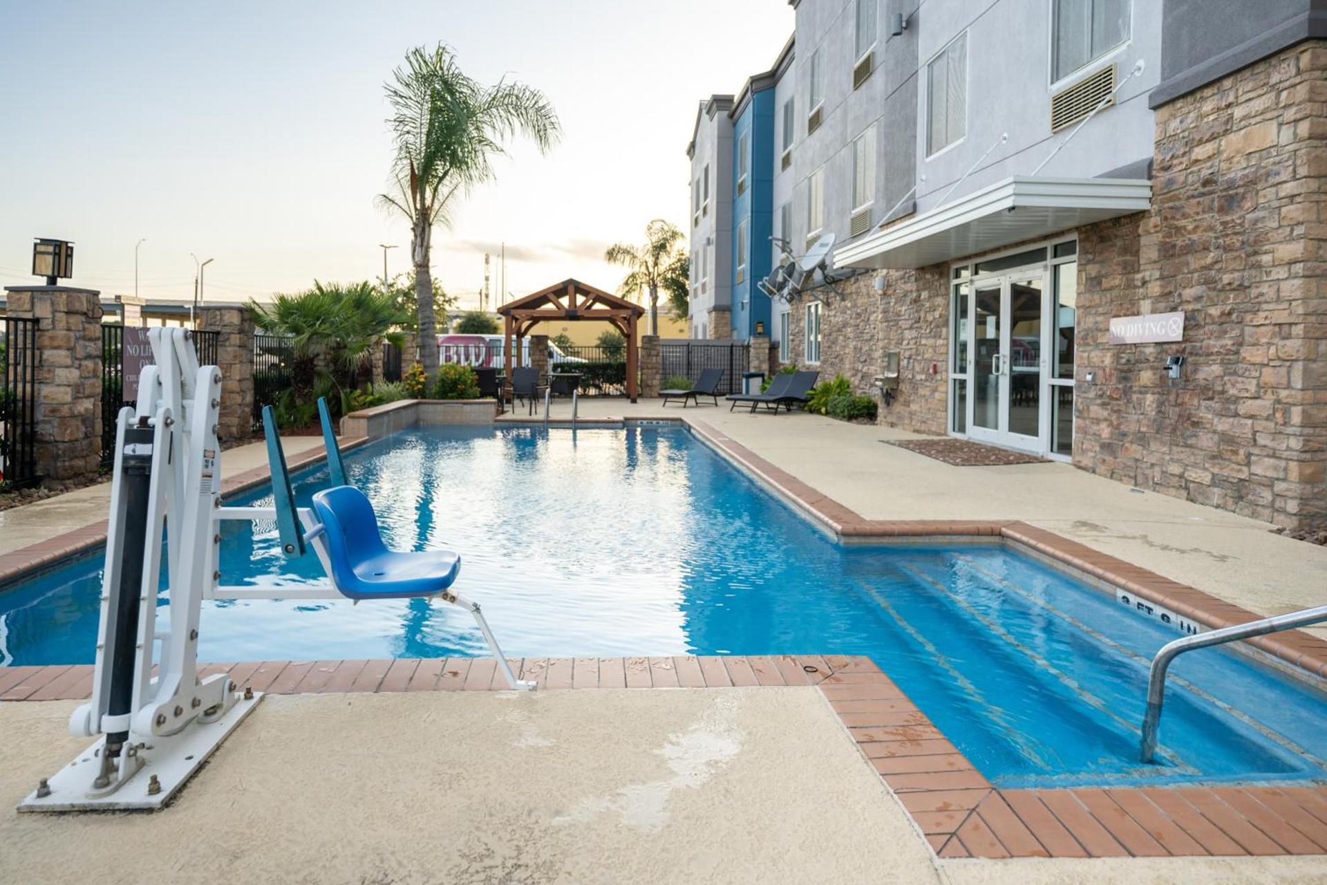 Comfort Suites Seabrook - La Porte - Kemah photo 10