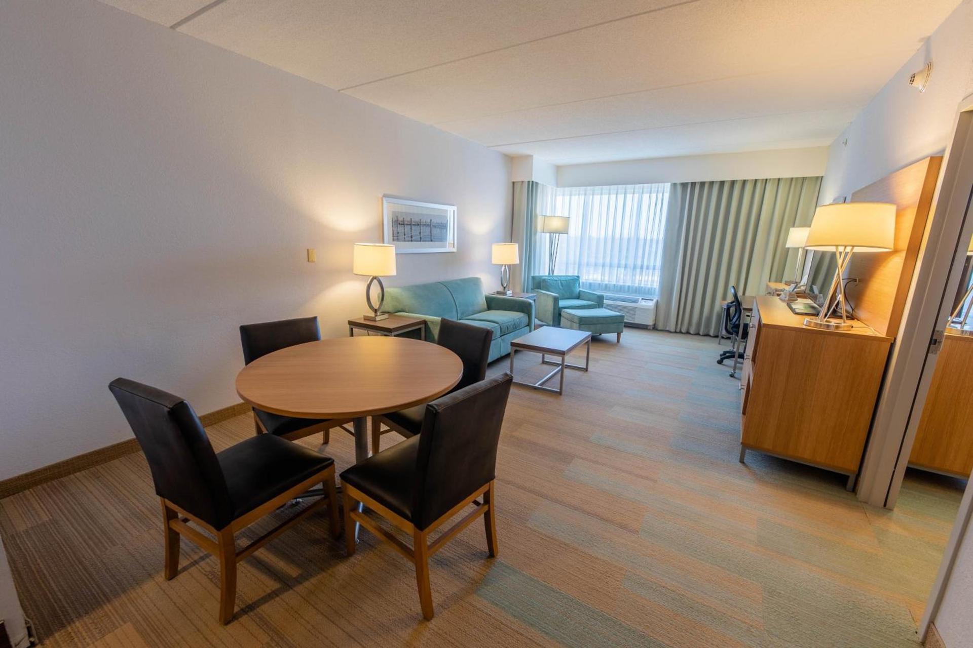 Holiday Inn Manahawkin/Long Beach Island by IHG photo 31