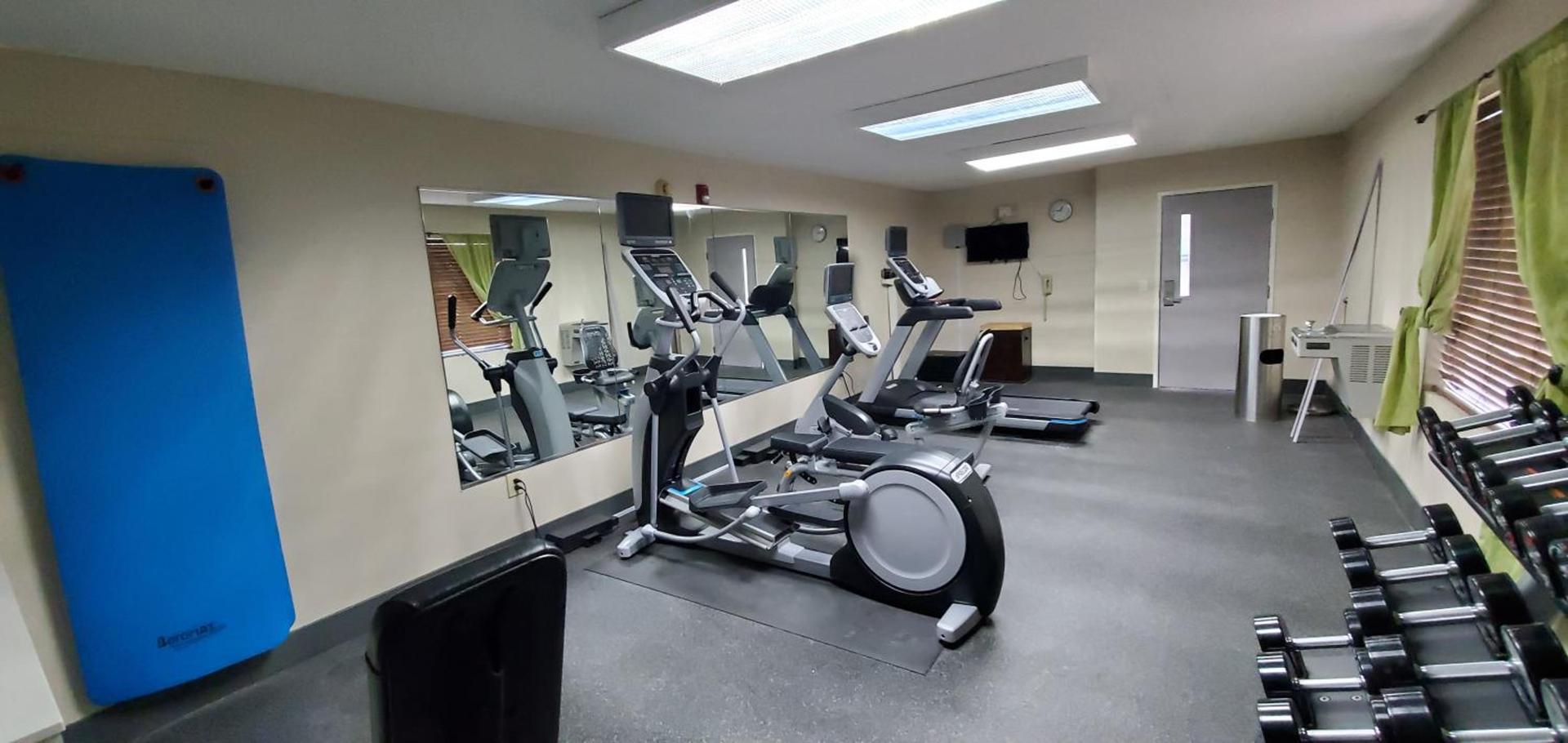 Holiday Inn Express Hotel & Suites Kinston by IHG photo 6