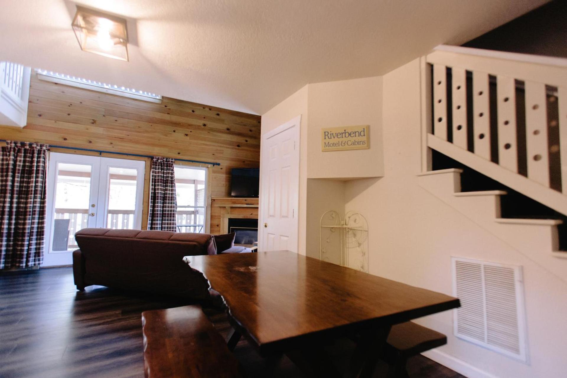 Riverbend Motel & Cabins photo 45