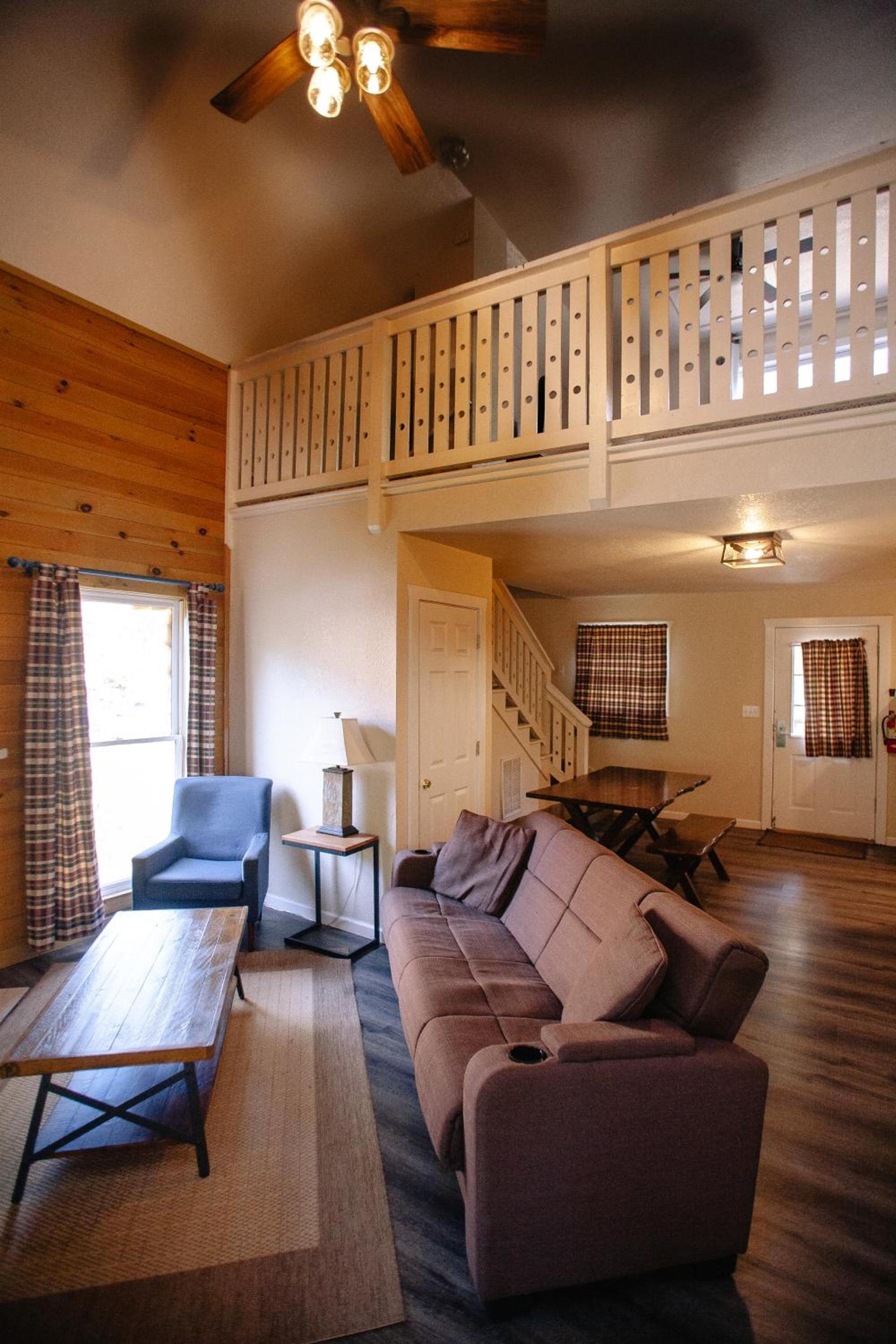 Riverbend Motel & Cabins photo 43