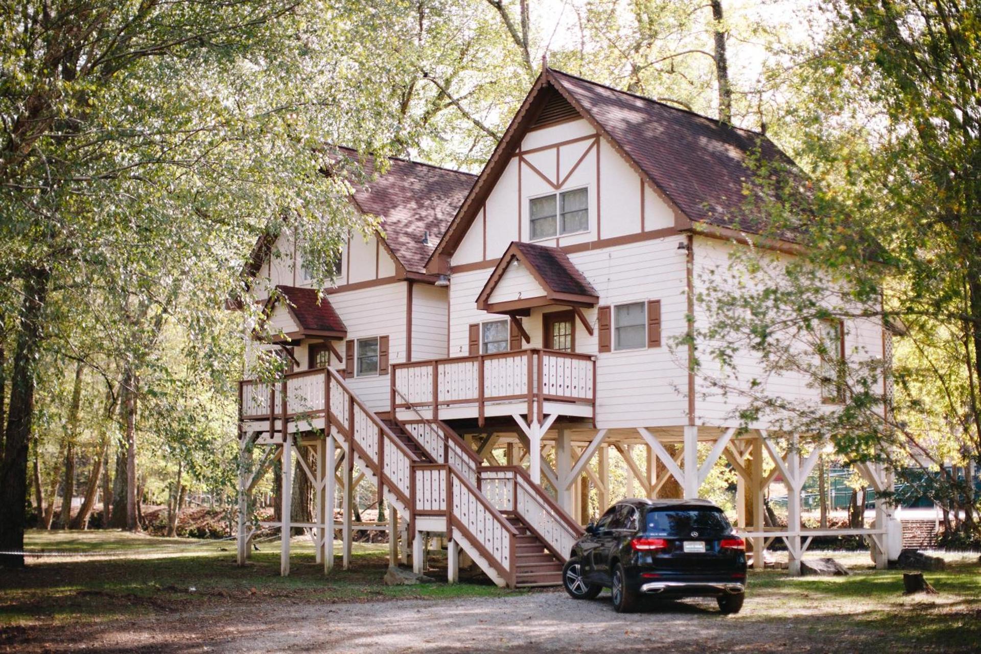 Riverbend Motel & Cabins photo 39