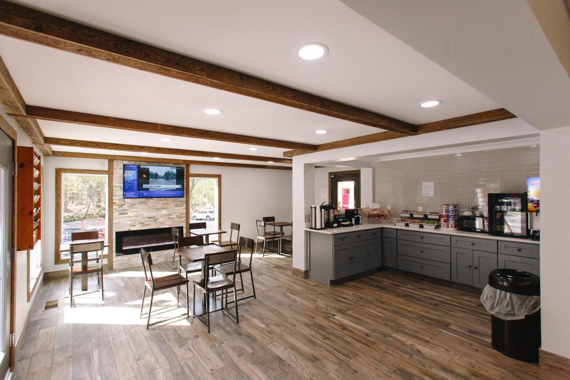 Riverbend Motel & Cabins photo 35