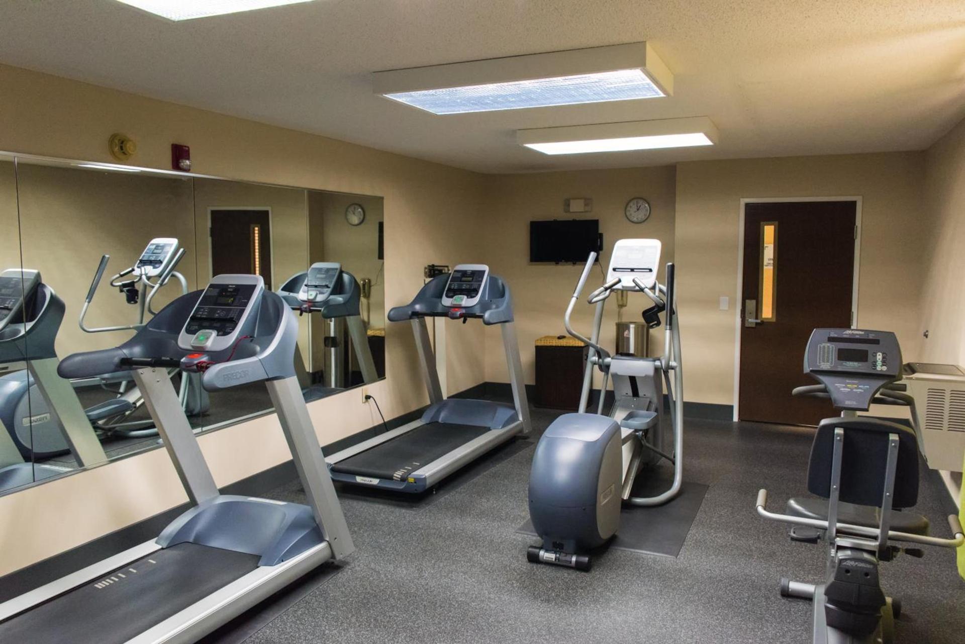 Holiday Inn Express Hotel & Suites Kinston by IHG photo 15
