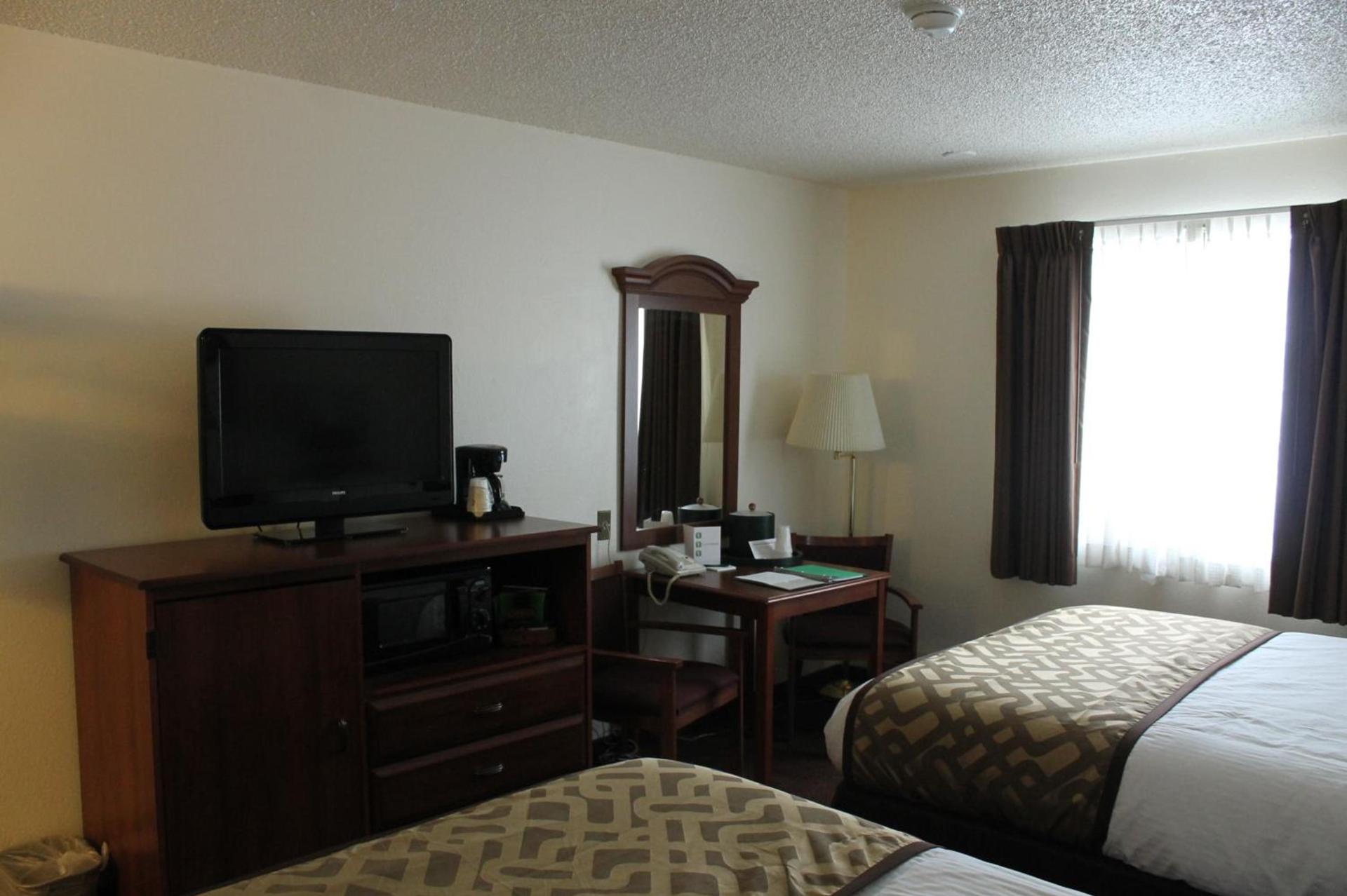 Lone Tree Inn photo 8