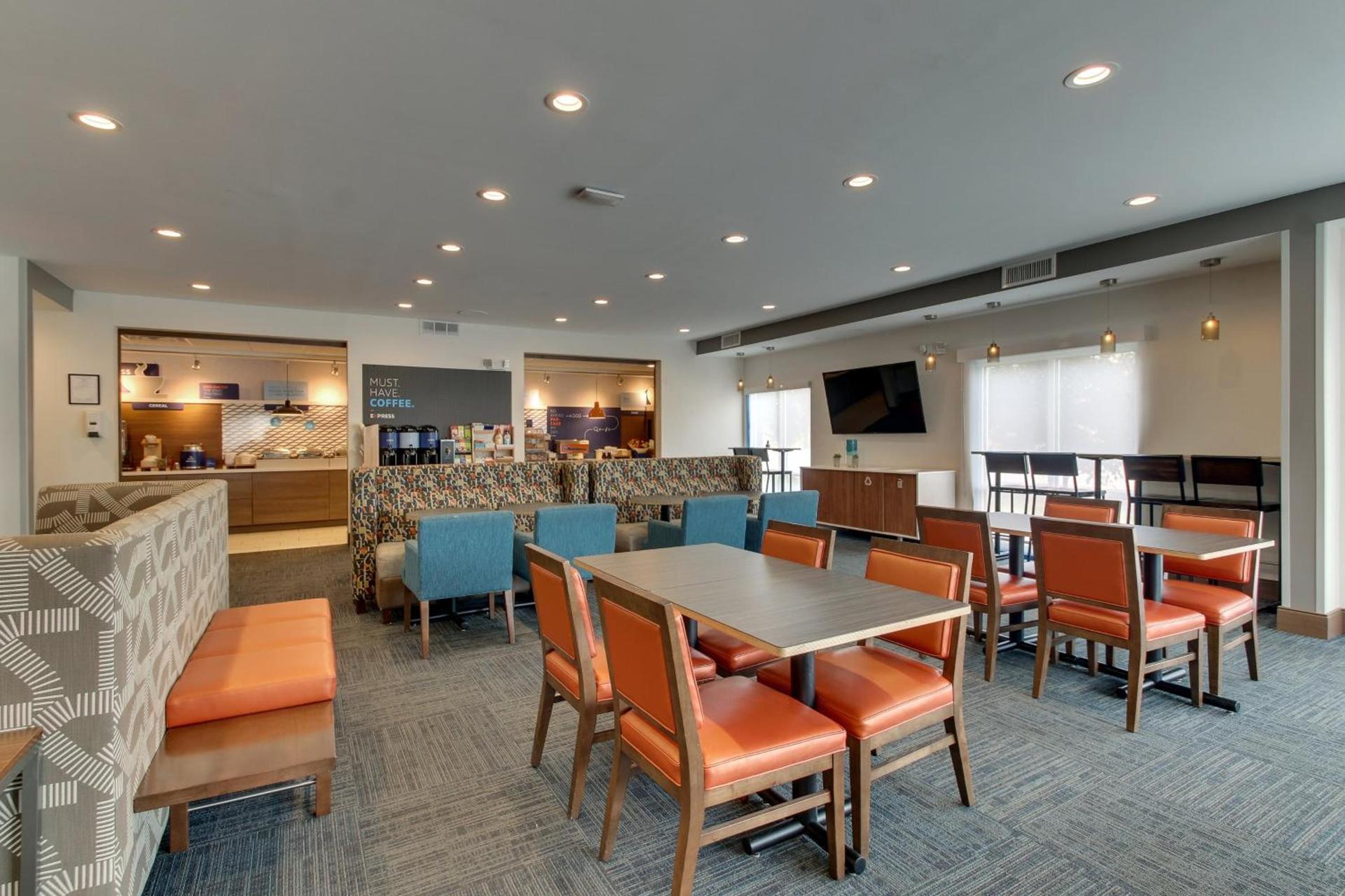 Holiday Inn Express & Suites Ithaca by IHG photo 37