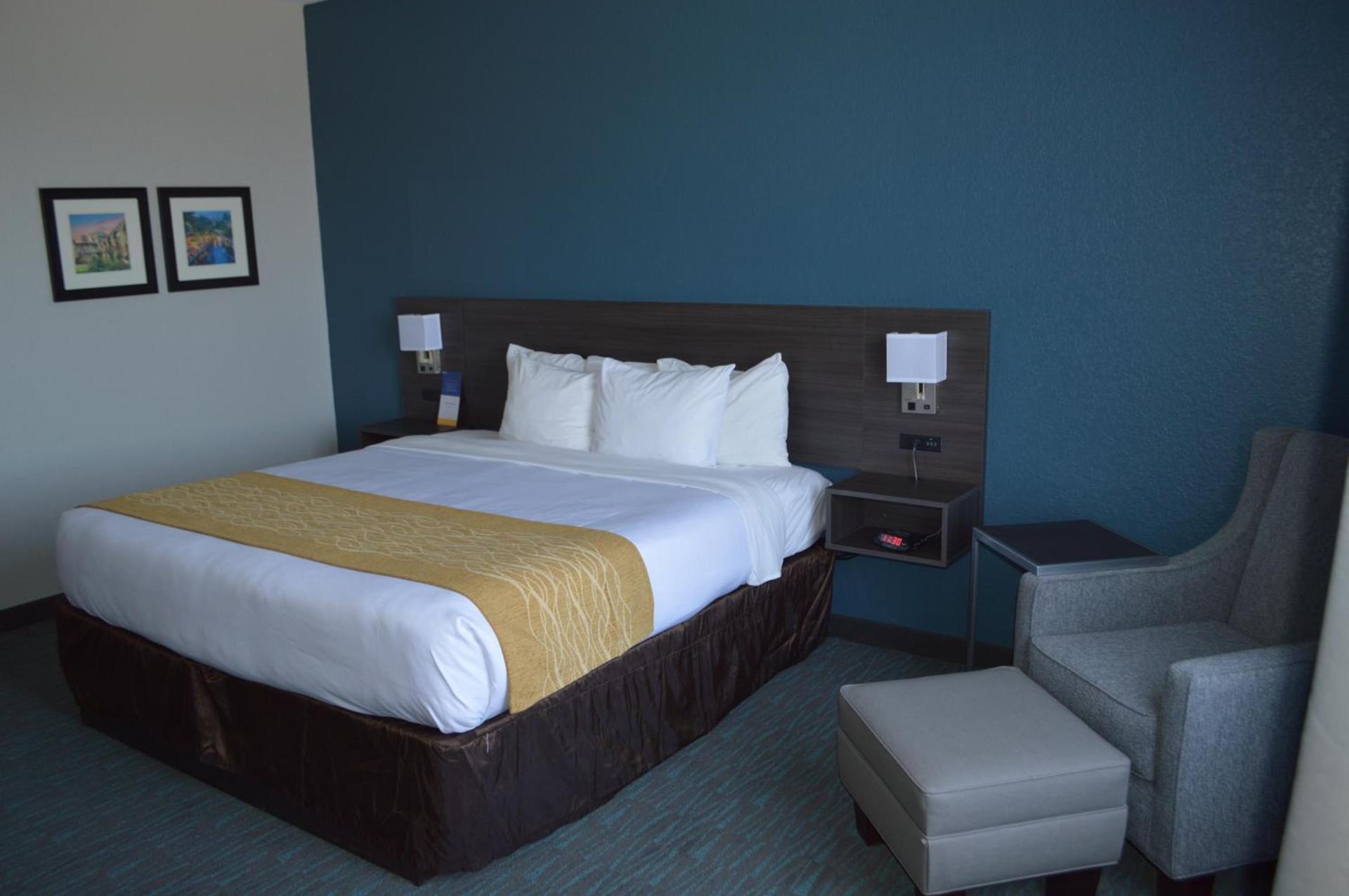 Spark by Hilton Selma photo 30
