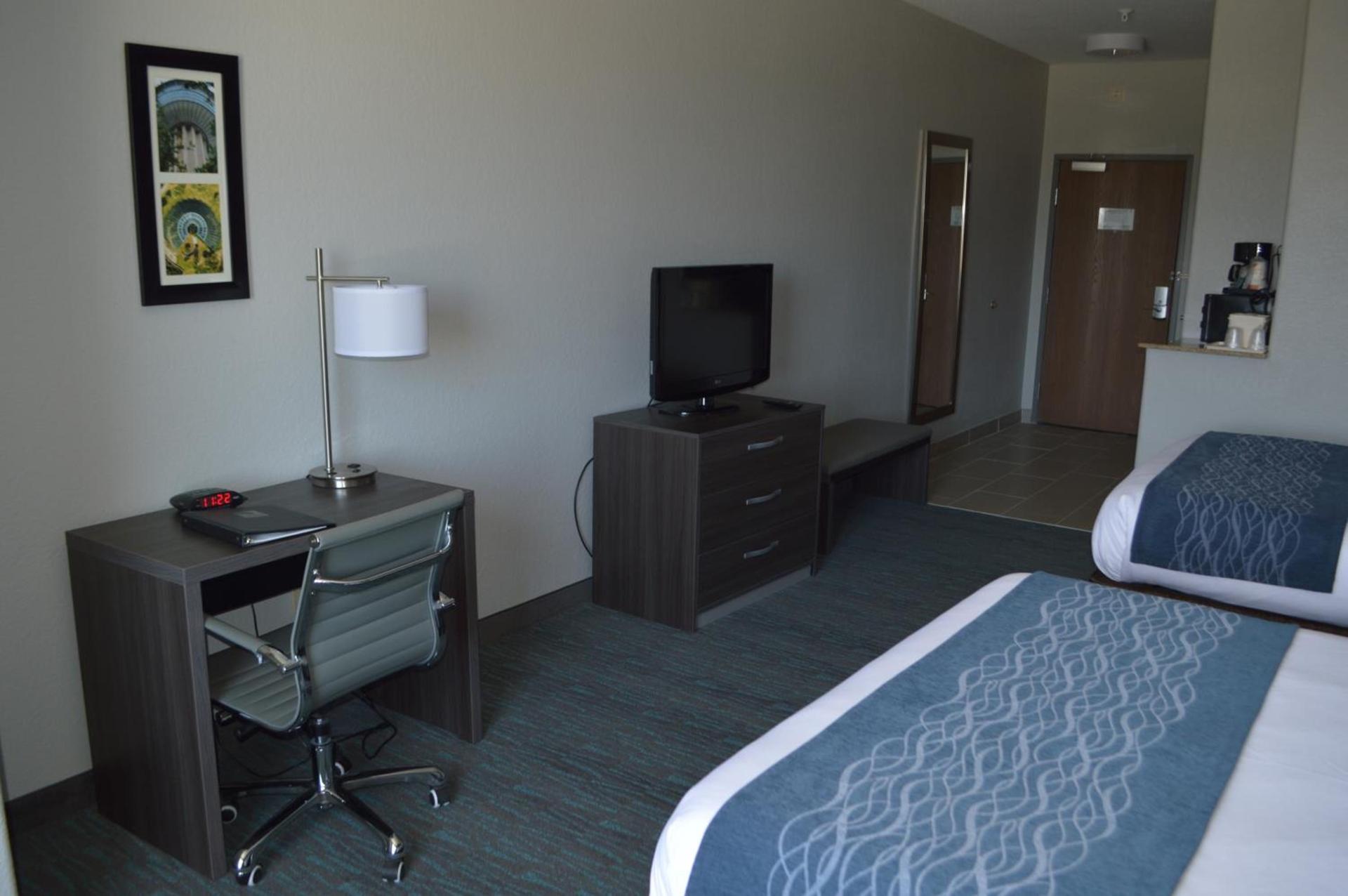 Spark by Hilton Selma photo 36