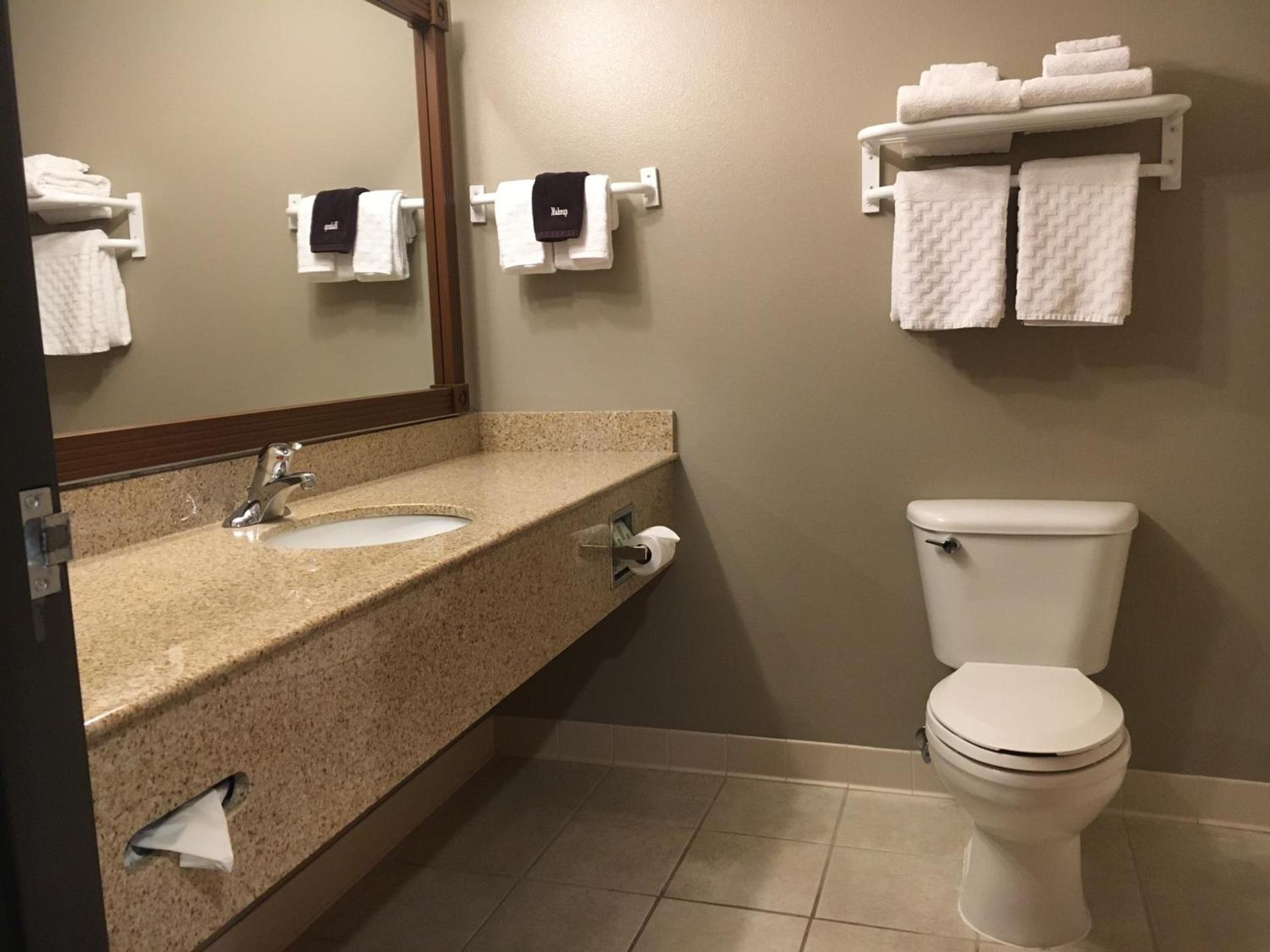 Best Western Wheatland Inn photo 38