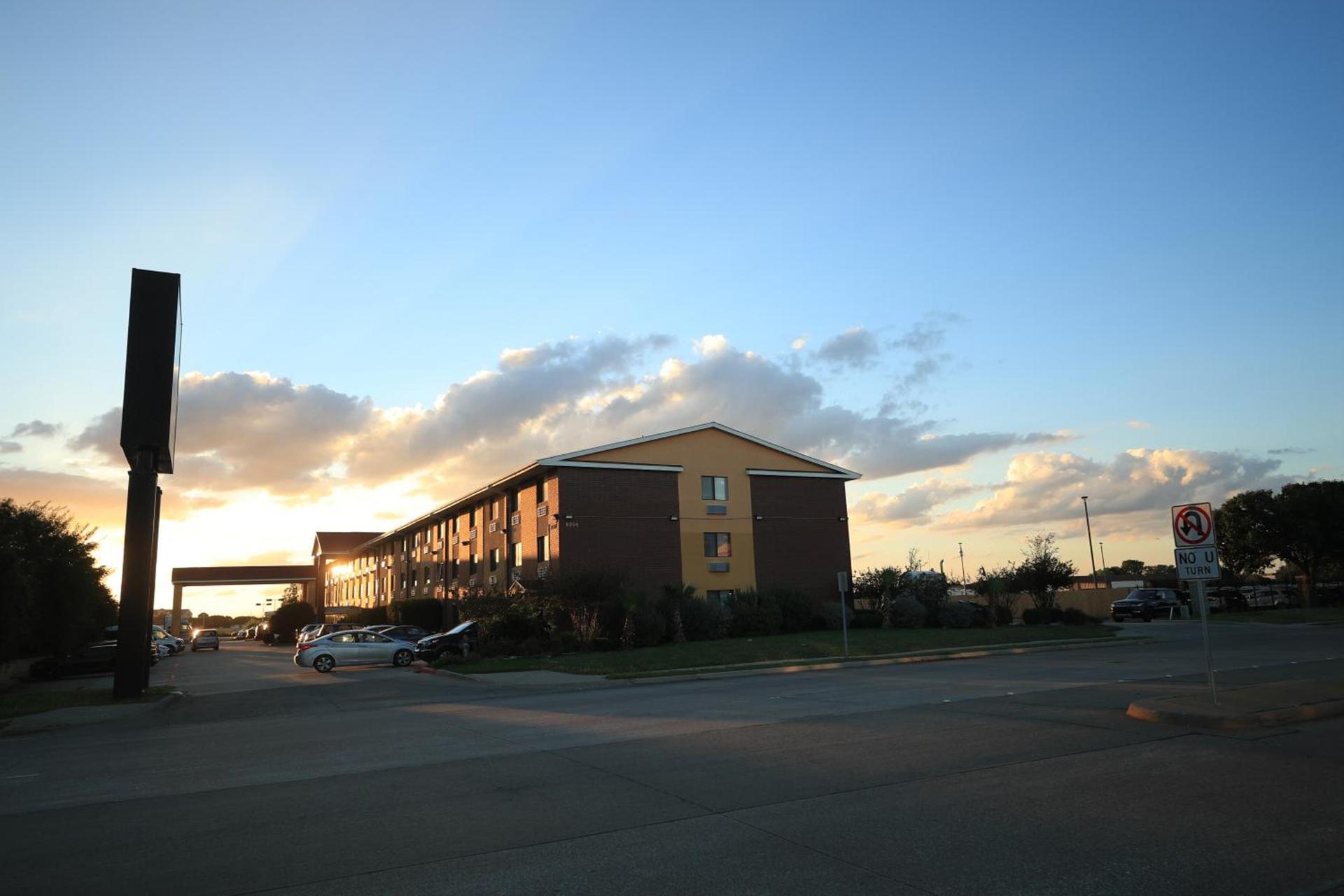 Quality Inn DFW Airport North photo 37