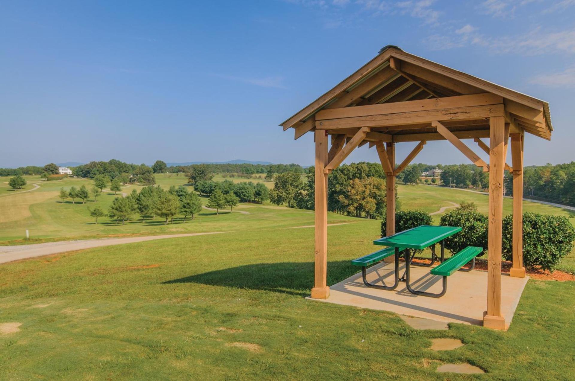 Holiday Inn Club Vacations Apple Mountain Resort at Clarkesville photo 29