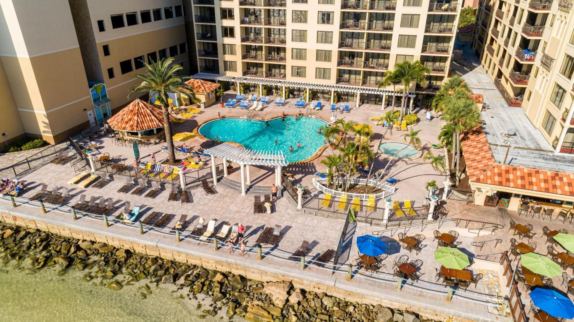 Holiday Inn & Suites Clearwater Beach by IHG photo 28