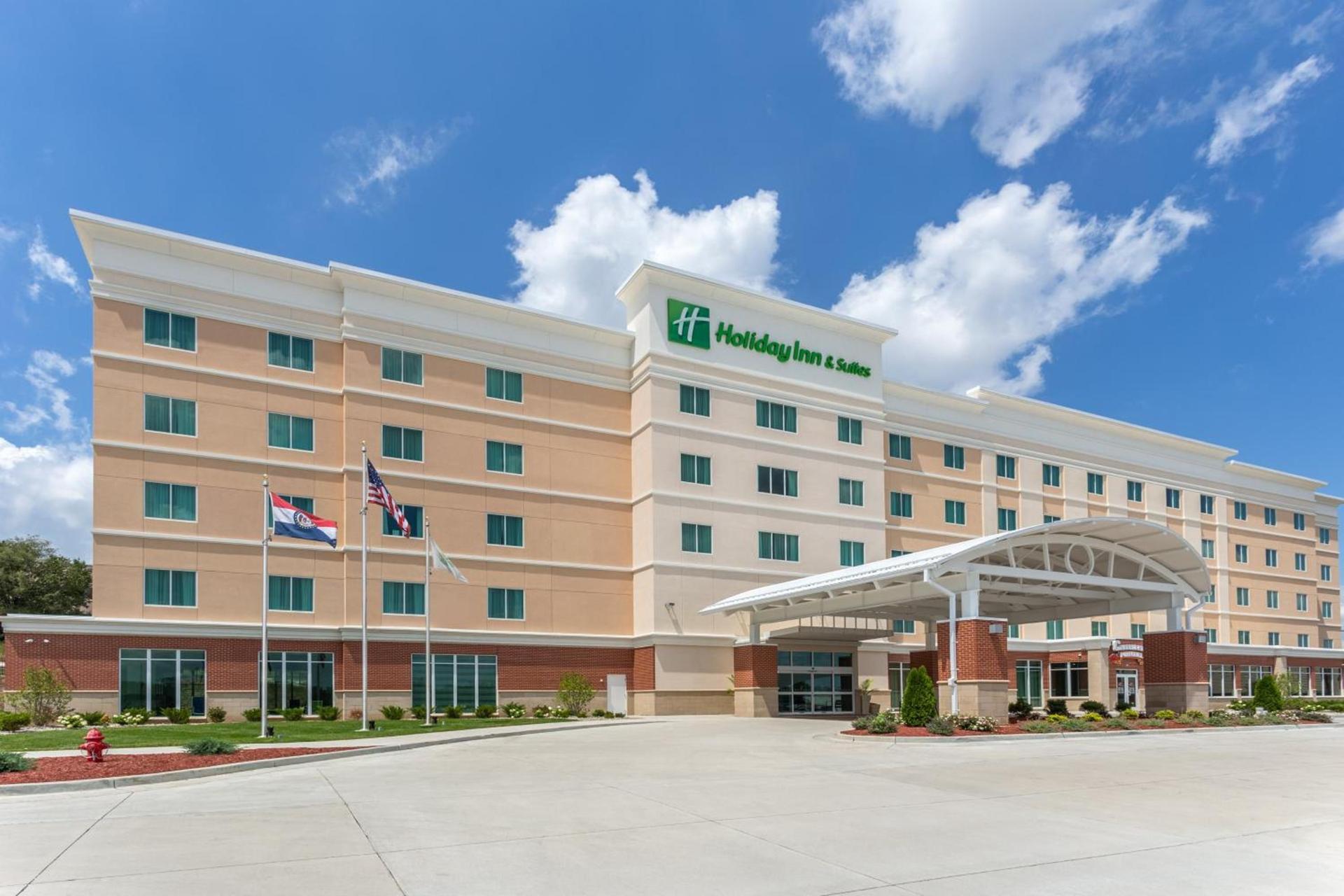 Holiday Inn & Suites - Jefferson City by IHG — hotel in Jefferson City