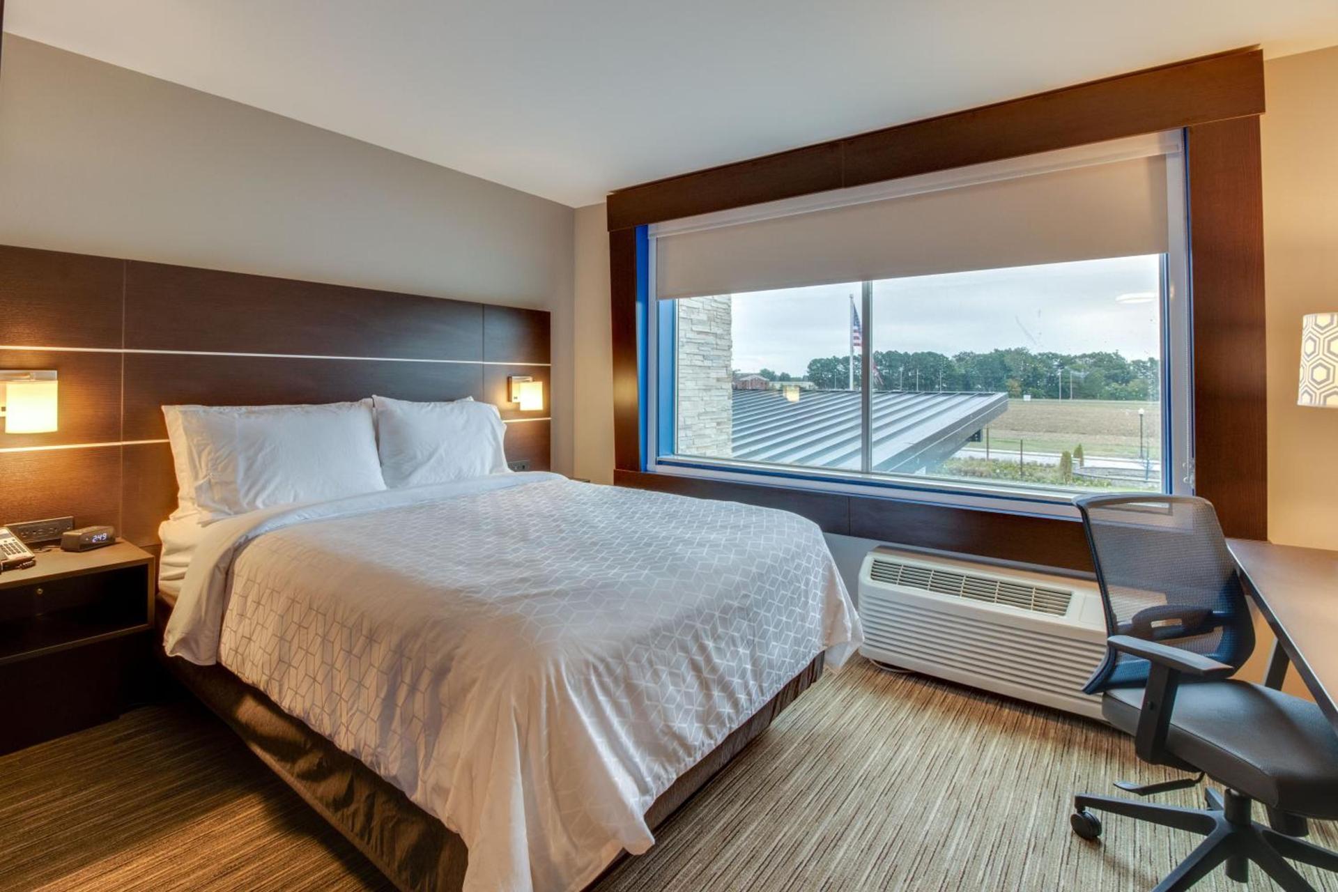 Holiday Inn Express & Suites - Union City by IHG photo 9