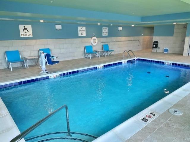 Holiday Inn Express & Suites - Union City by IHG photo 19